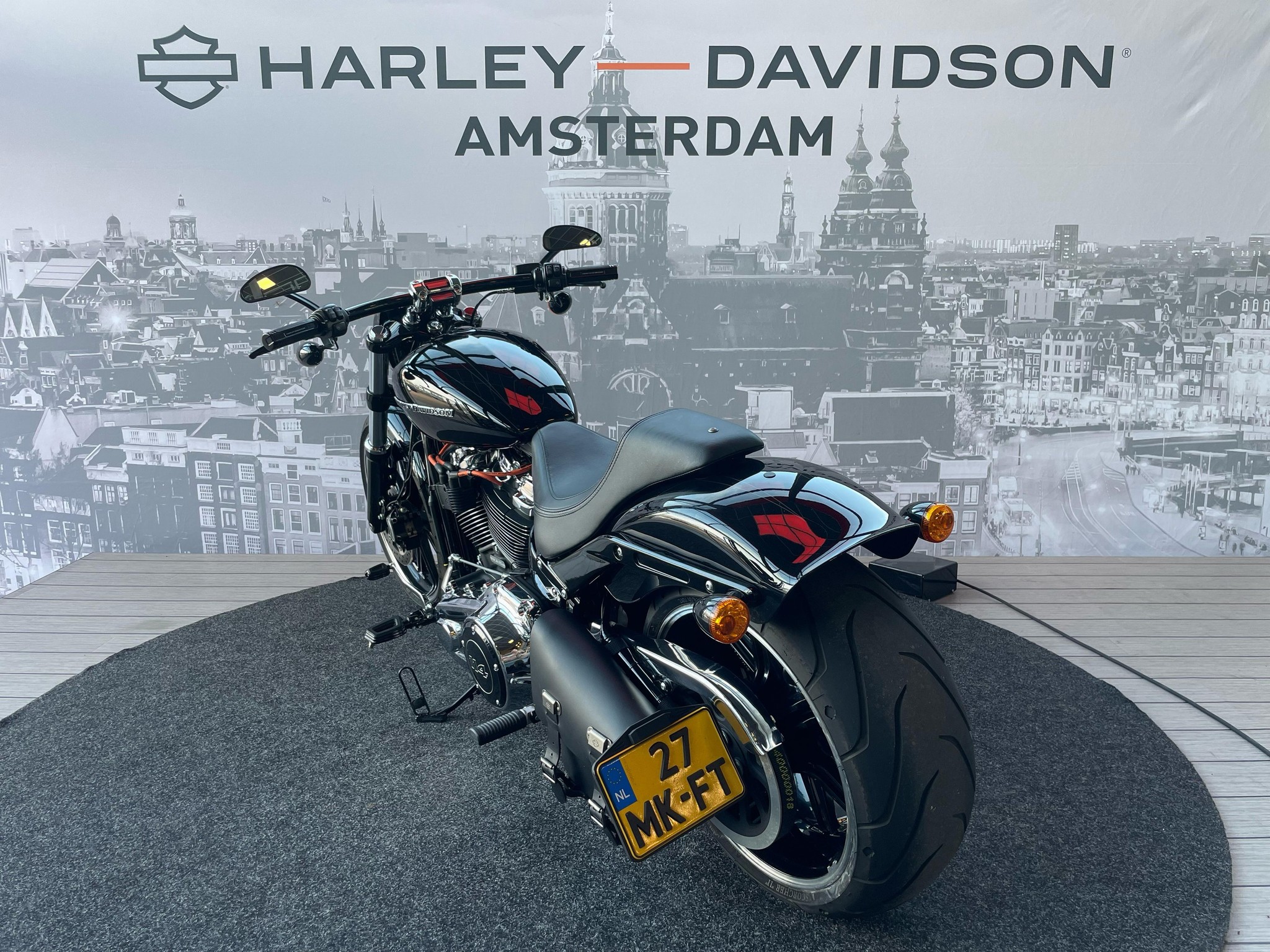 HARLEY-DAVIDSON - FXSB Softail Breakout