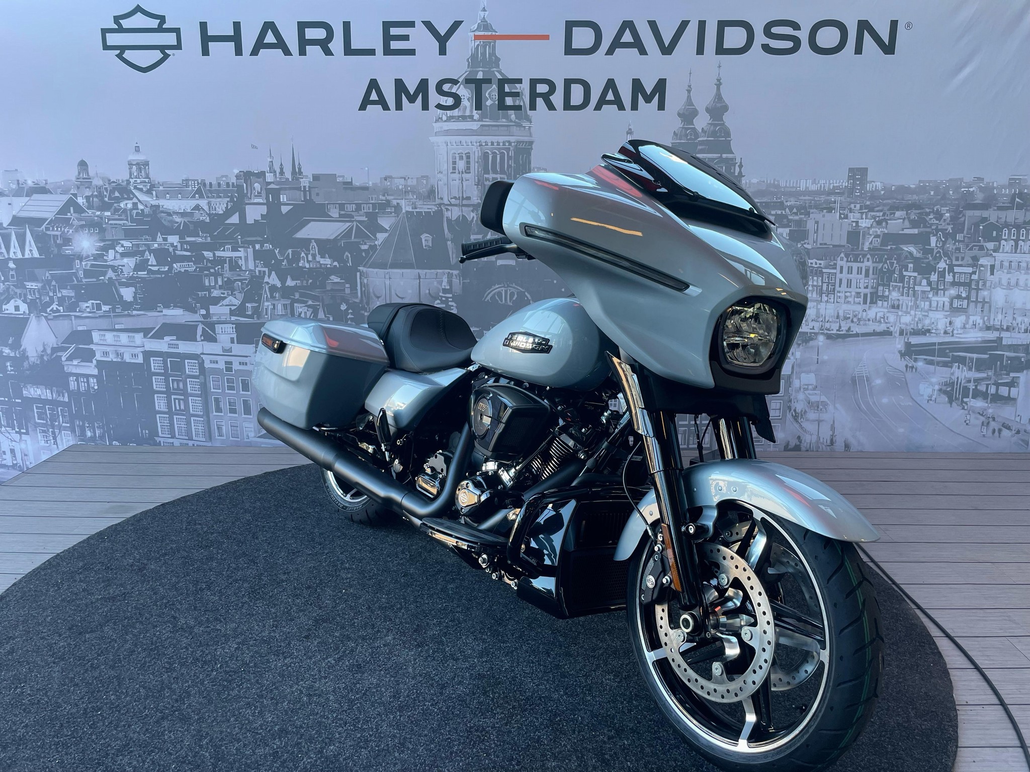HARLEY-DAVIDSON - FLHX STREET GLIDE Solid Colour