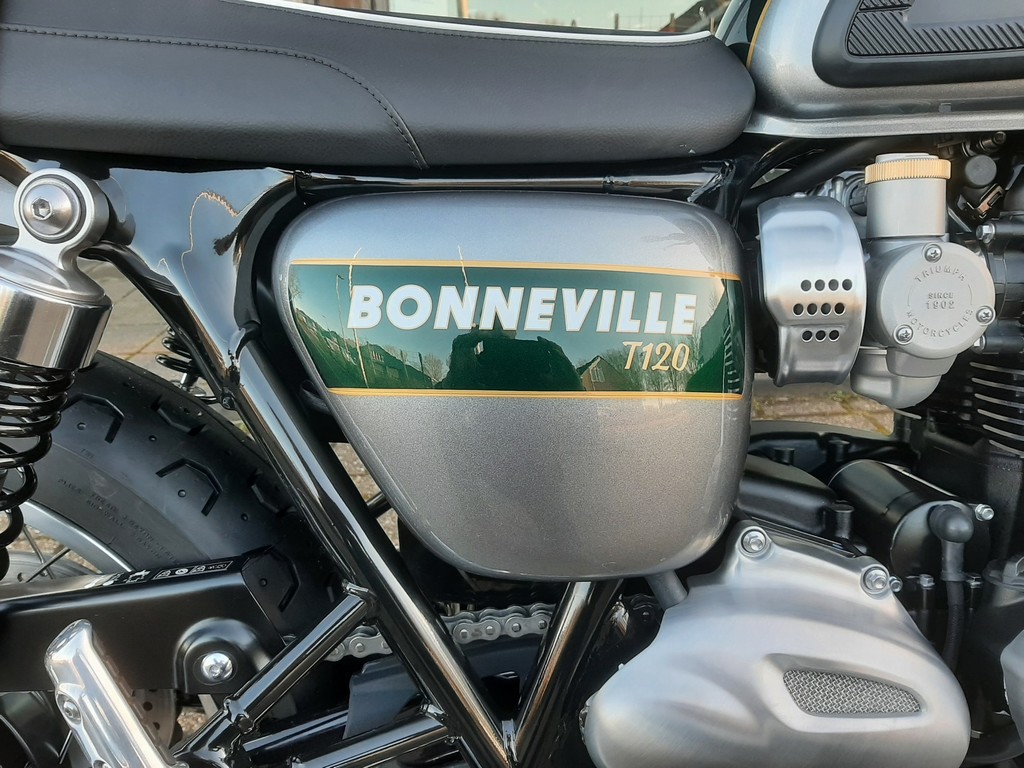 TRIUMPH - Bonneville T120 Goldline Gold