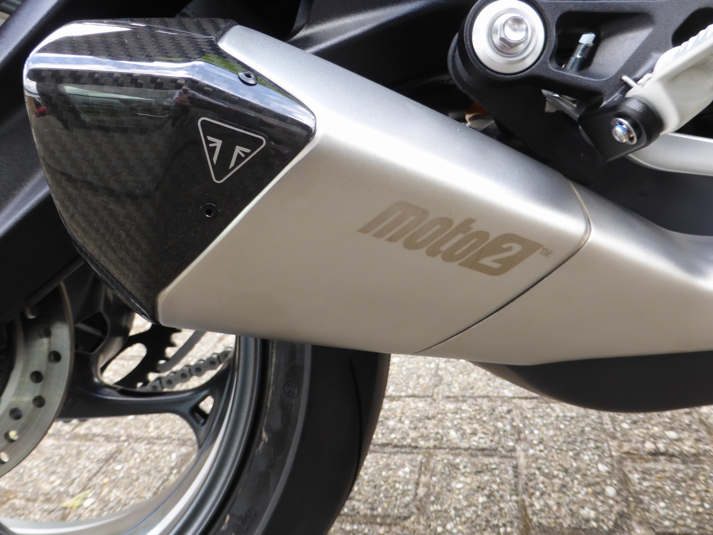 TRIUMPH - Street Triple Moto2 limited Nu