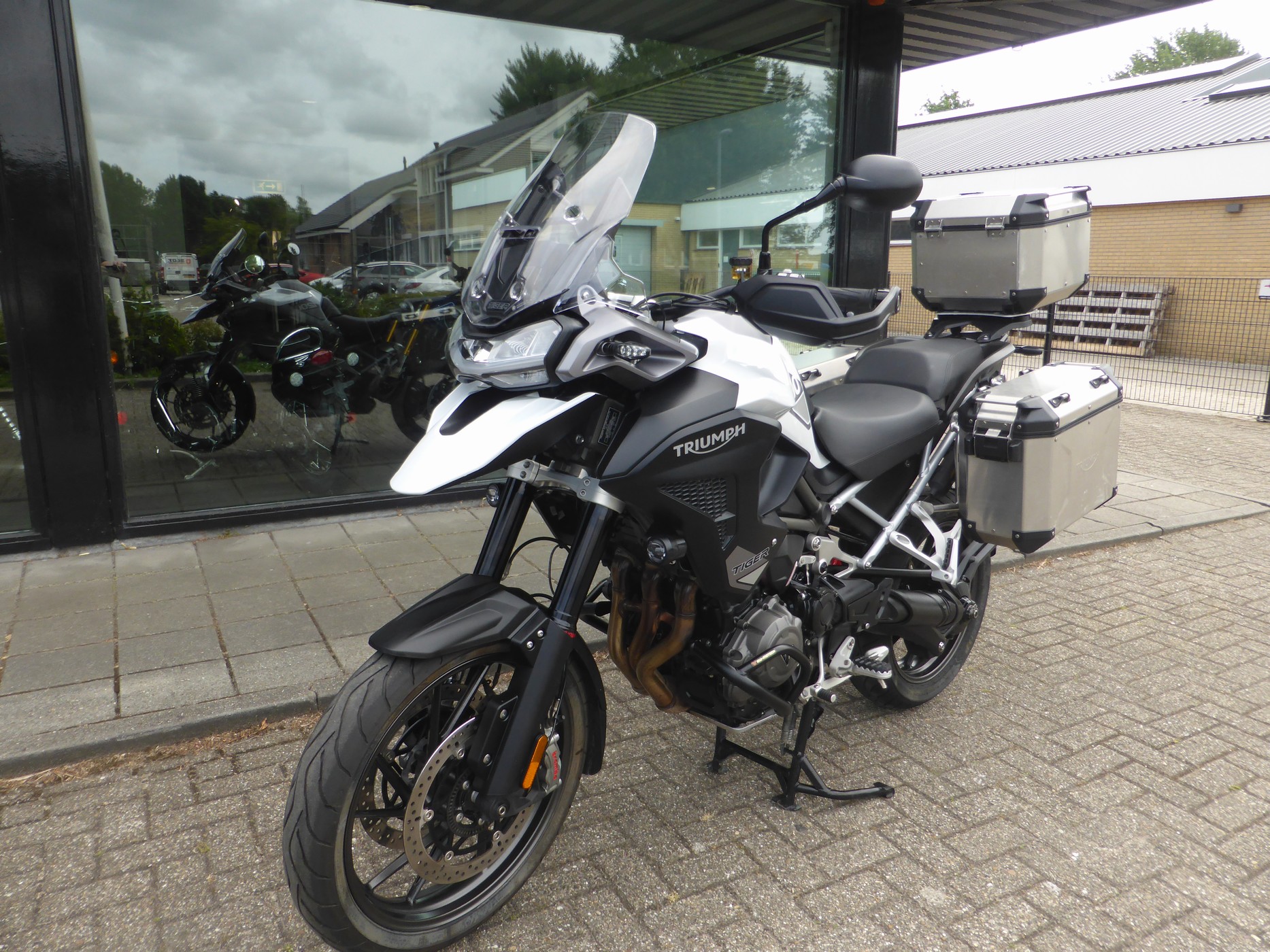 TRIUMPH - Tiger 1200 GT Pro Tiger 1200 G