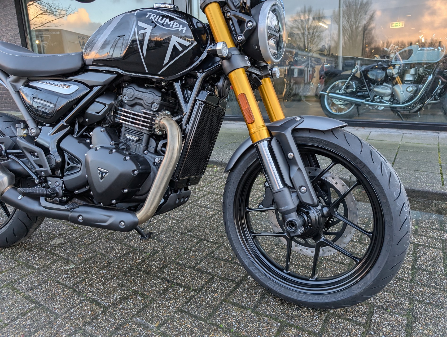 TRIUMPH - Speed 400 BCW Special