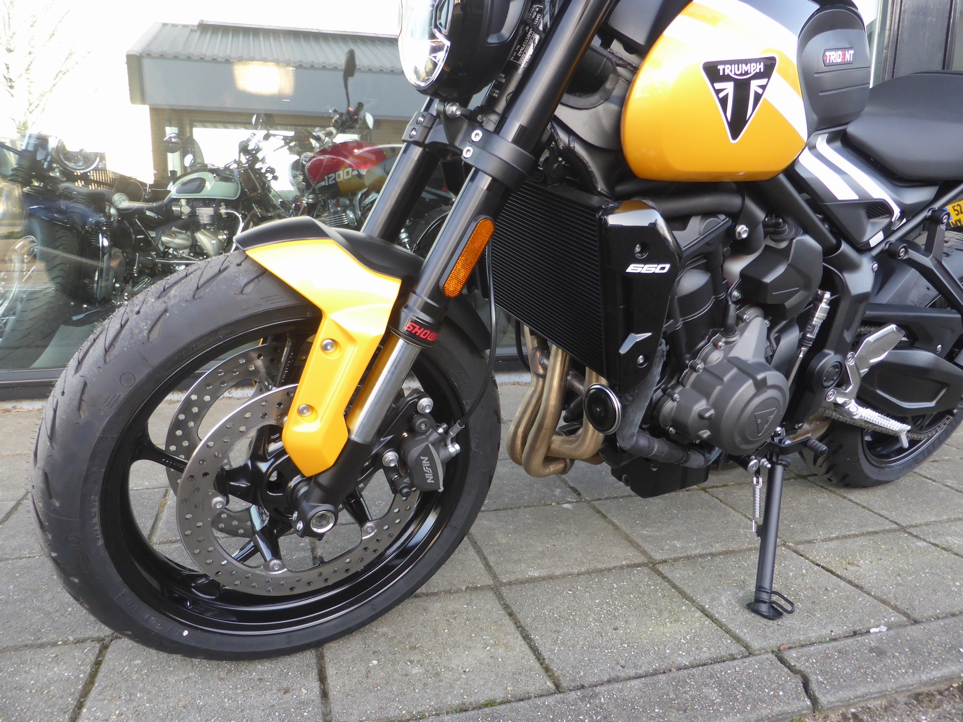TRIUMPH - Trident 660 cruise control, sh