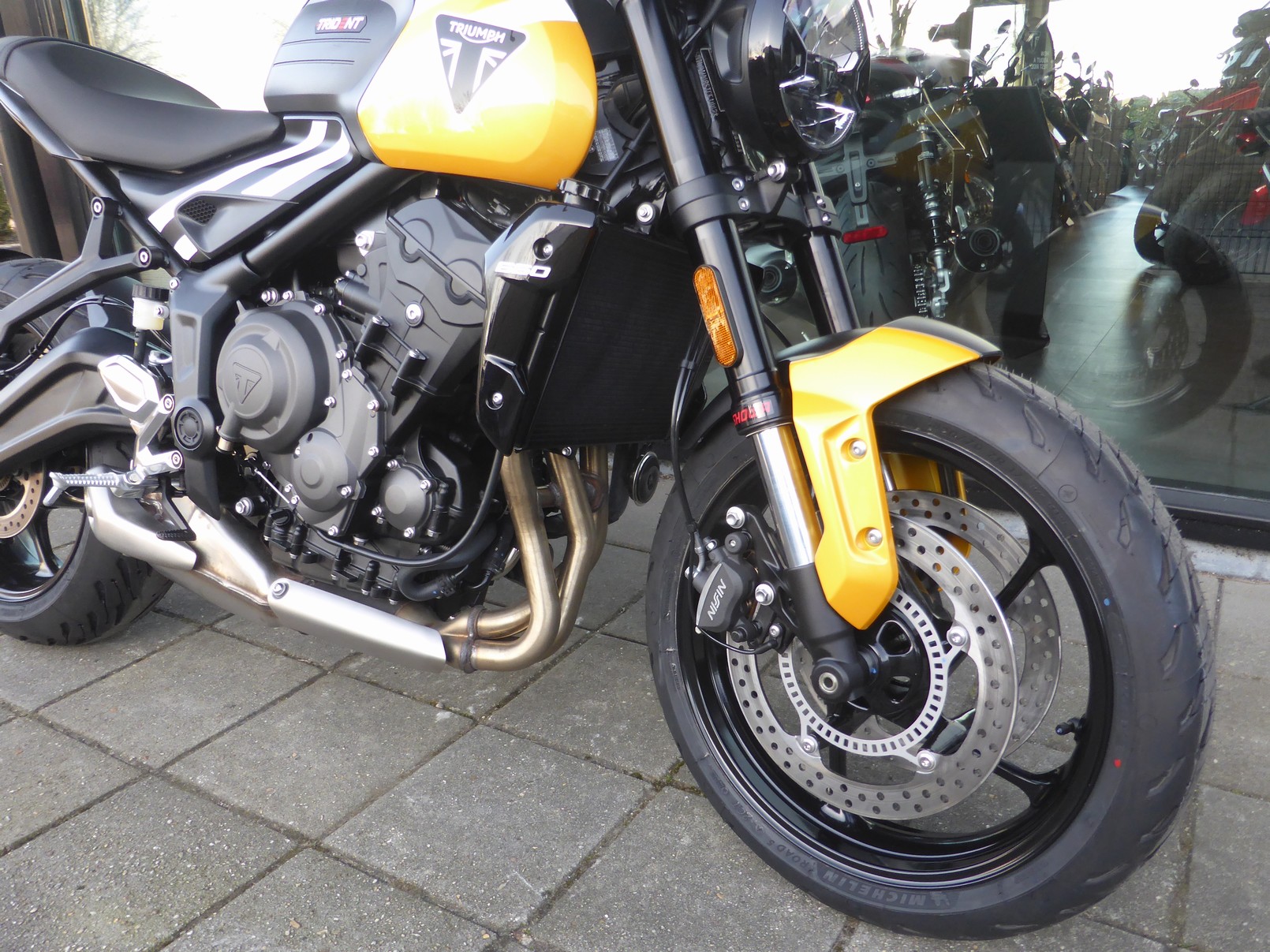 TRIUMPH - Trident 660 cruise control, sh