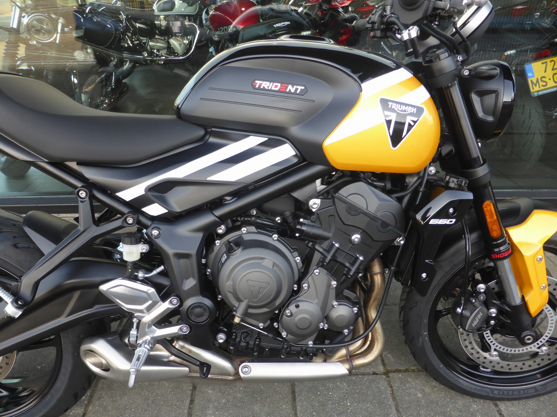 TRIUMPH - Trident 660 cruise control, sh