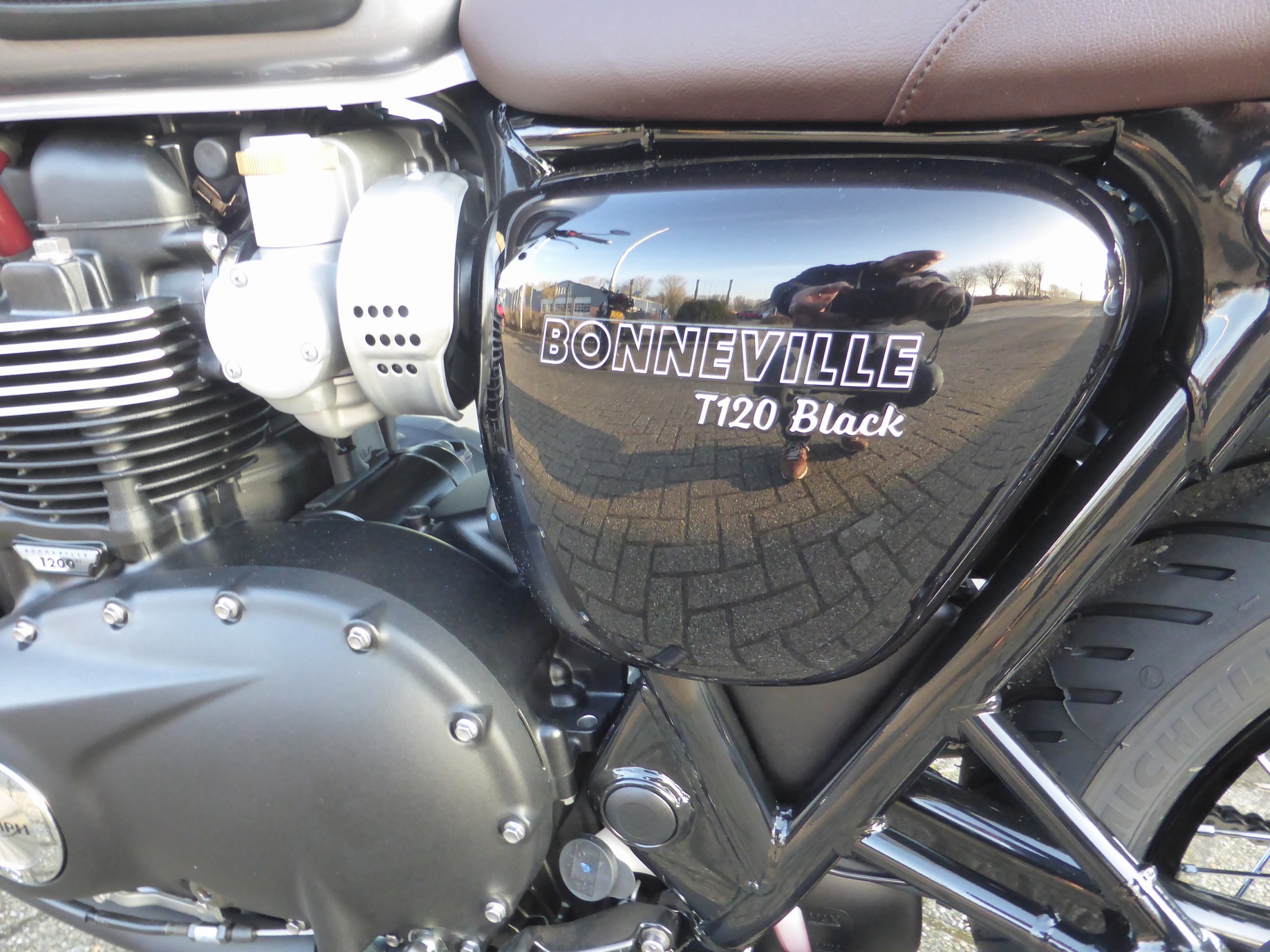 TRIUMPH - Bonneville T120 Black Bonnevil