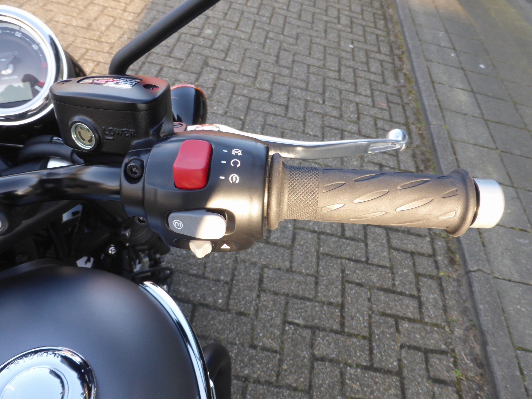 TRIUMPH - Bonneville T120 Black Bonnevil