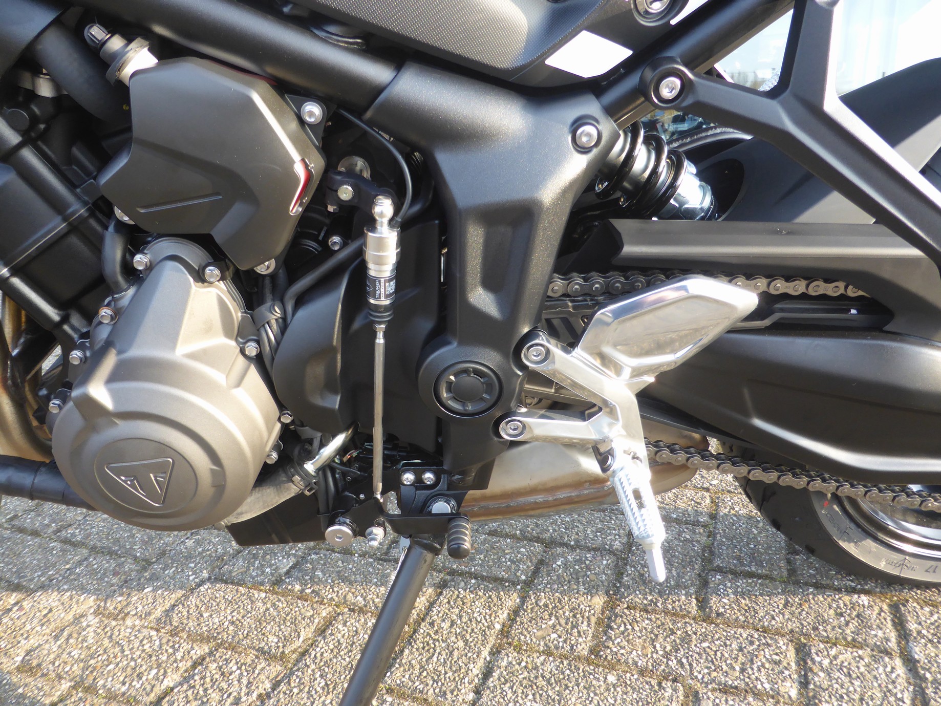 TRIUMPH - Trident 660 cruise control, sh