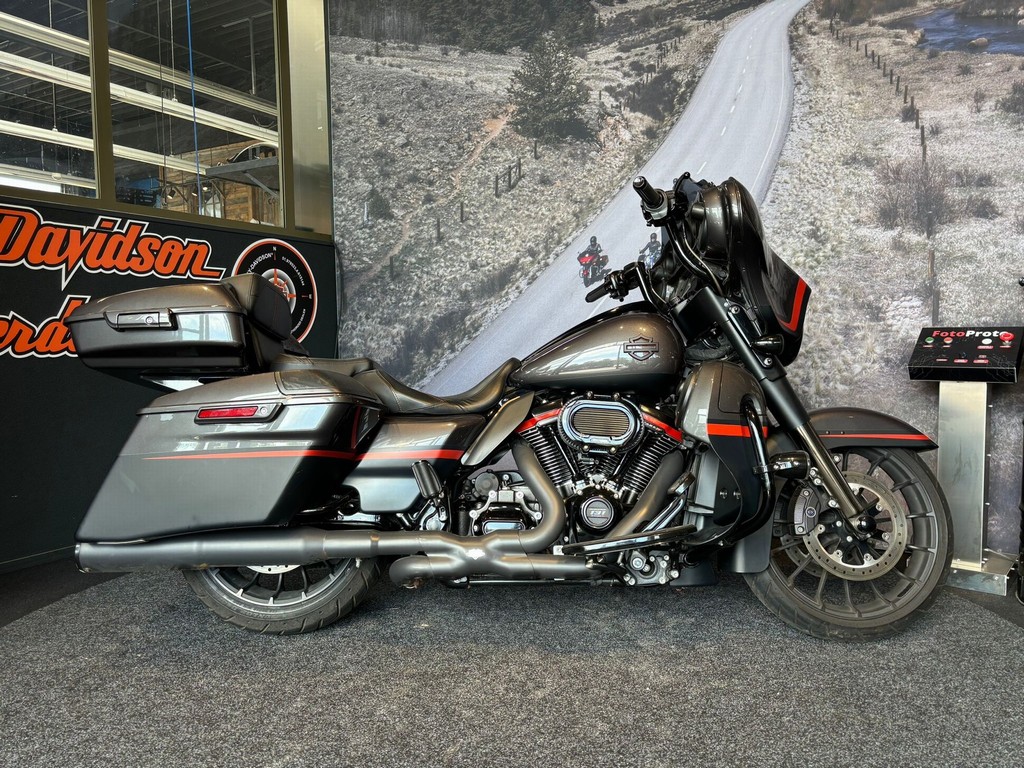 HARLEY-DAVIDSON - FLHXSE STREET GLIDE CVO 131ci