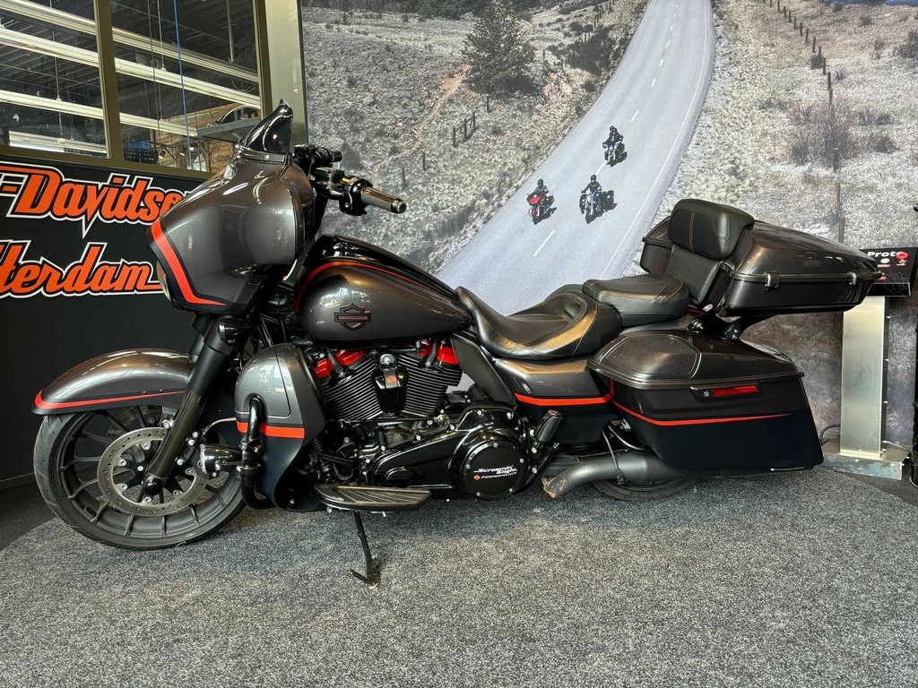 HARLEY-DAVIDSON - FLHXSE STREET GLIDE CVO 131ci