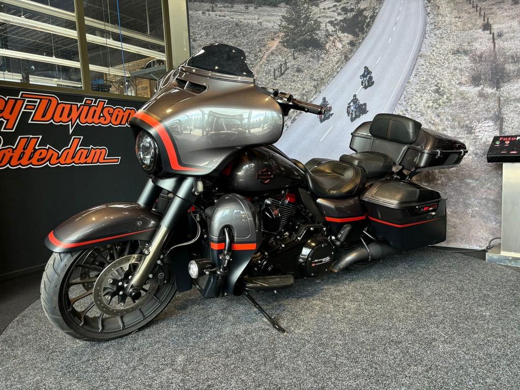HARLEY-DAVIDSON - FLHXSE STREET GLIDE CVO 131ci