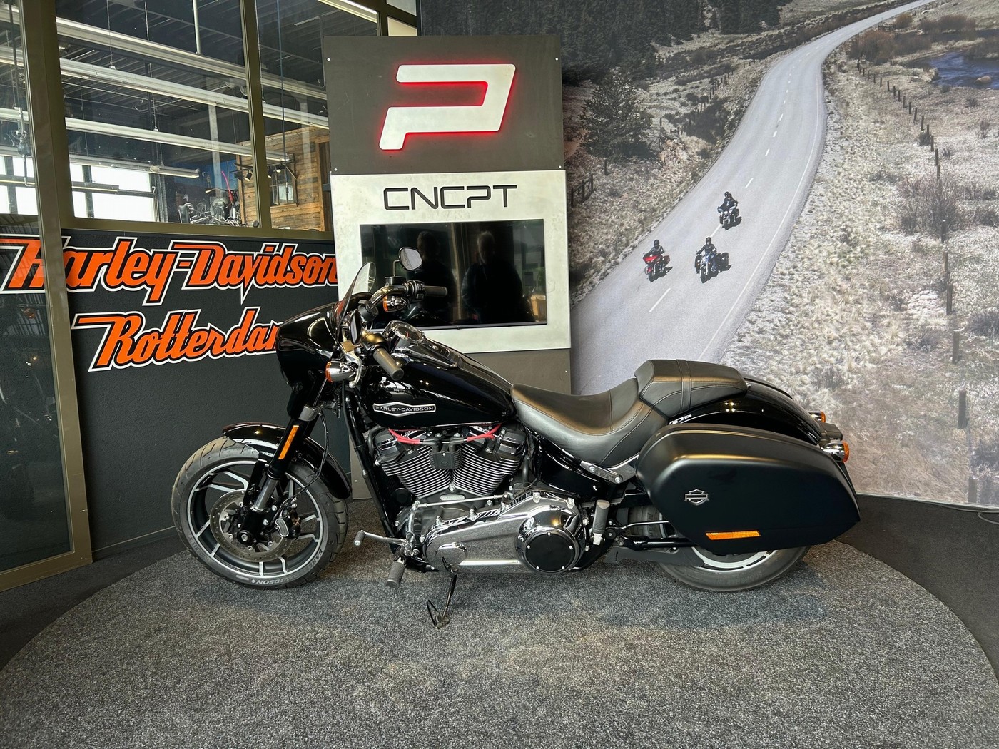 HARLEY-DAVIDSON - FLSB SPORT GLIDE