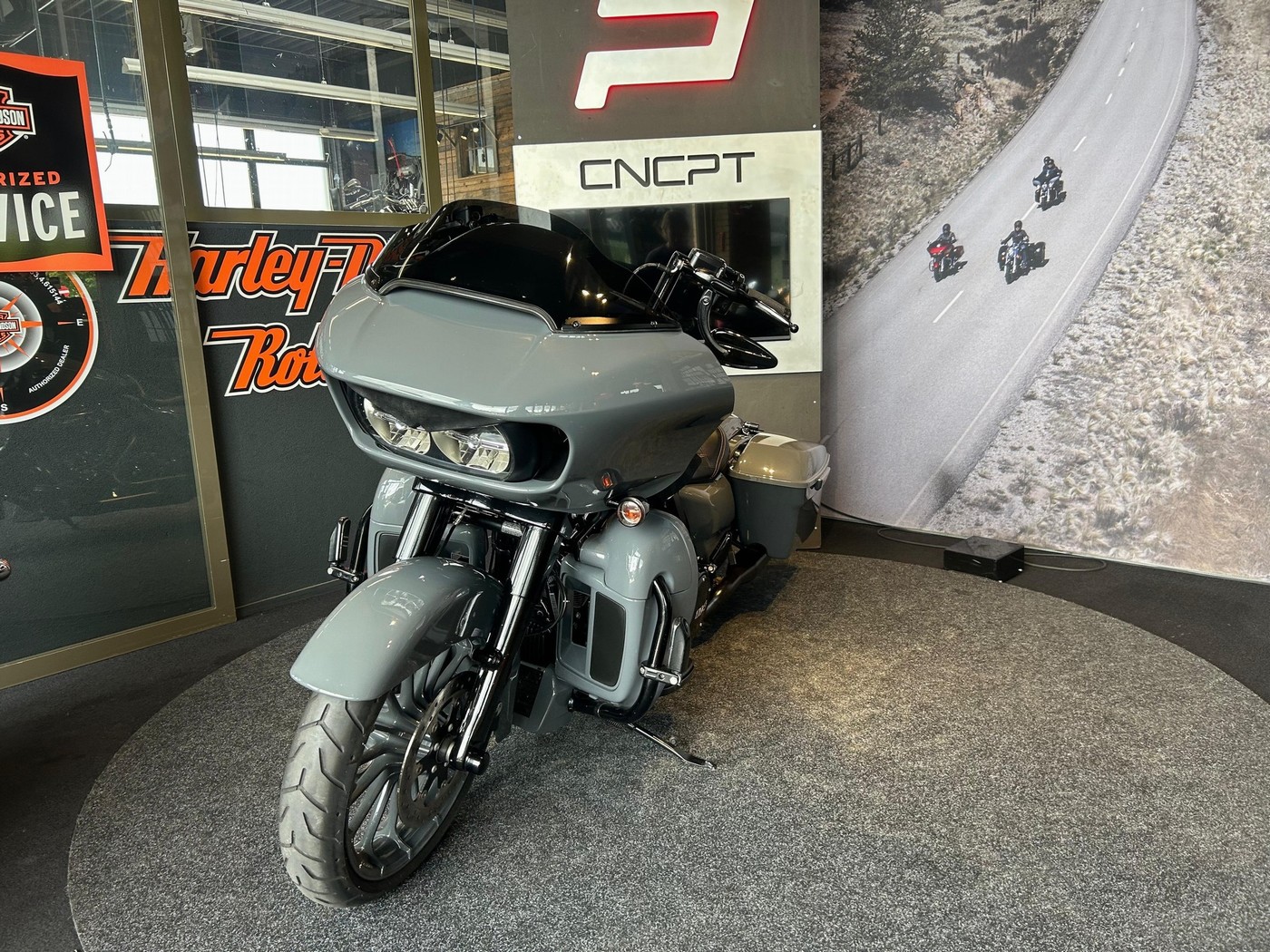 HARLEY-DAVIDSON - FLTRXS Road Glide Spec.Viv.Bl.