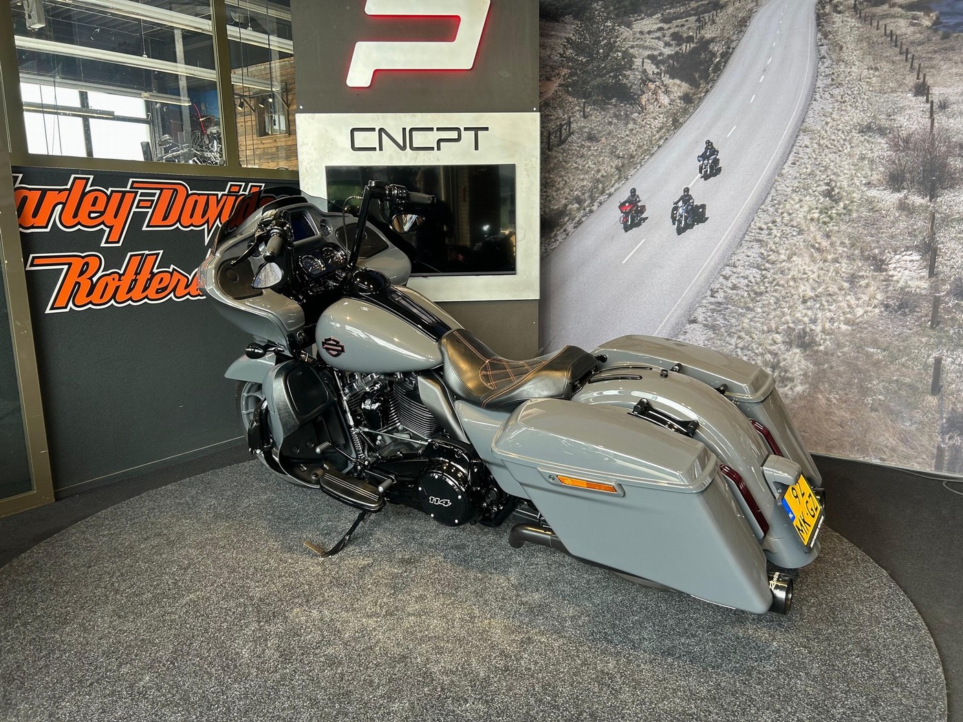 HARLEY-DAVIDSON - FLTRXS Road Glide Spec.Viv.Bl.