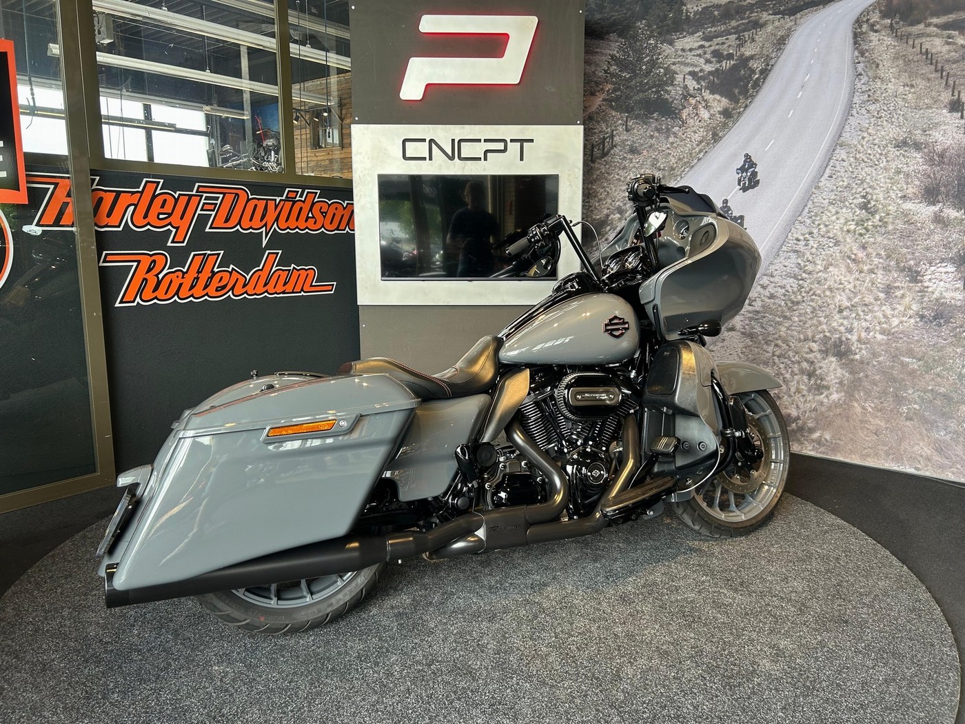 HARLEY-DAVIDSON - FLTRXS Road Glide Spec.Viv.Bl.