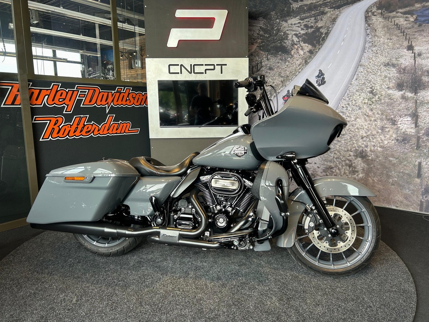 HARLEY-DAVIDSON - FLTRXS Road Glide Spec.Viv.Bl.
