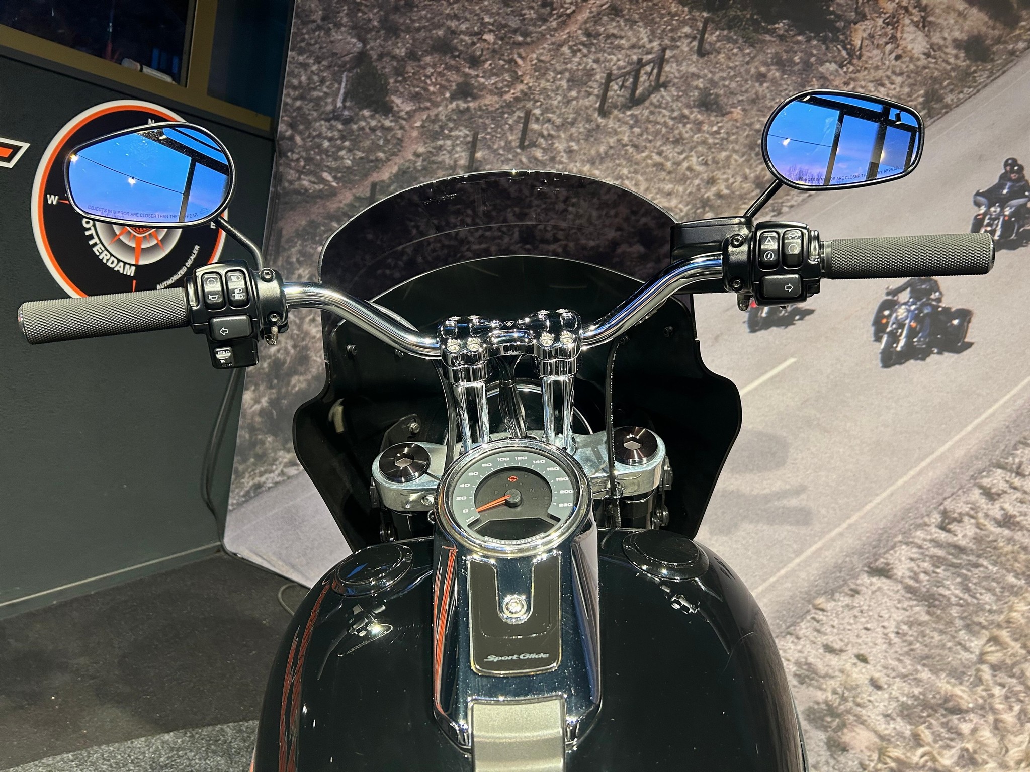 HARLEY-DAVIDSON - FLSB SPORT GLIDE