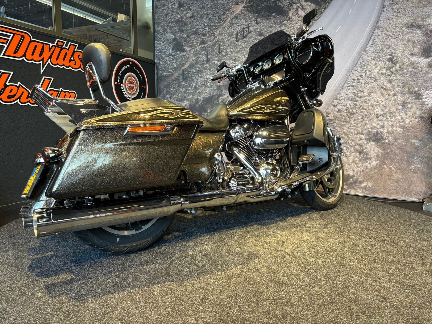 HARLEY-DAVIDSON - FLHXS STREET GLIDE