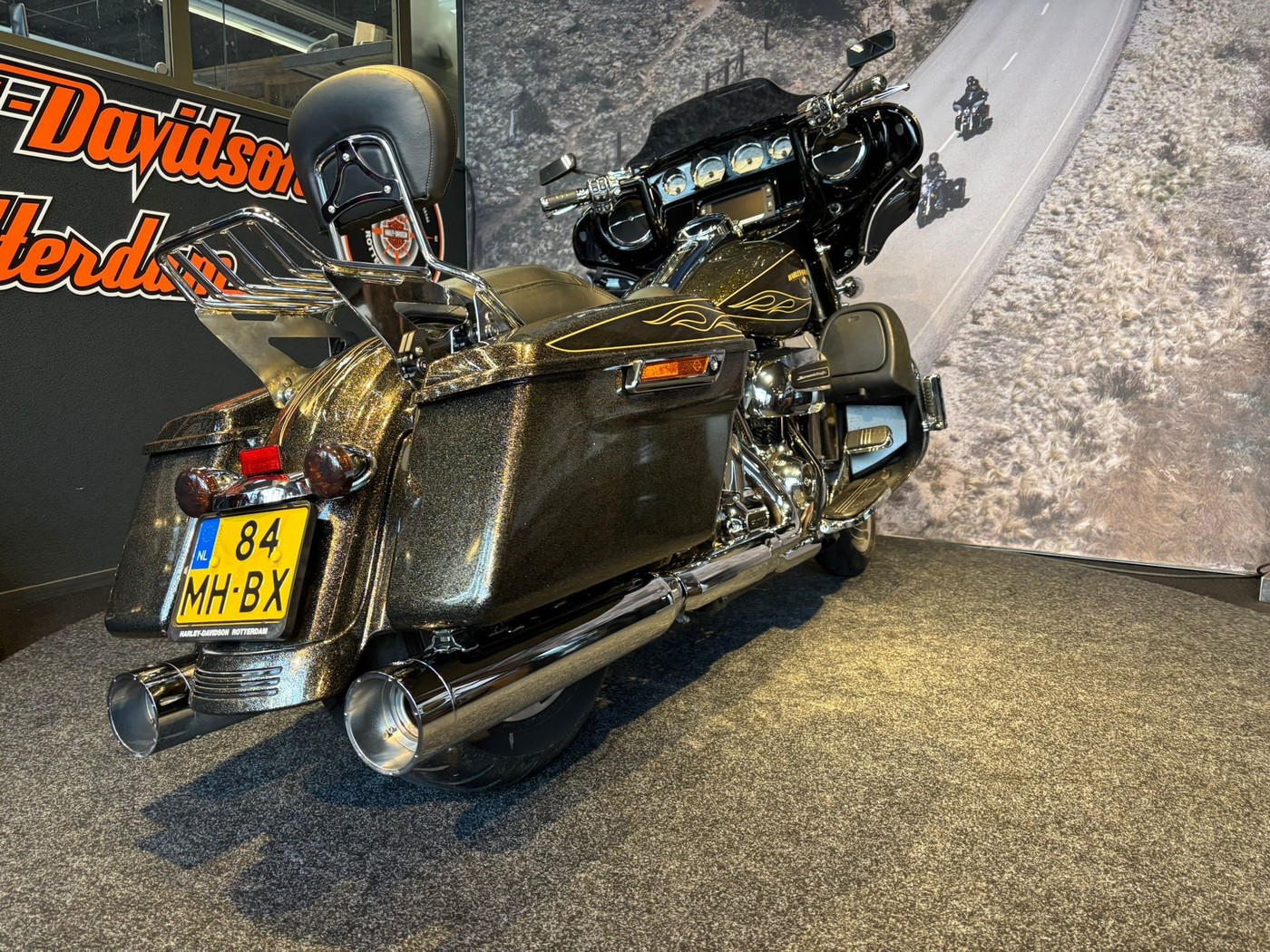 HARLEY-DAVIDSON - FLHXS STREET GLIDE