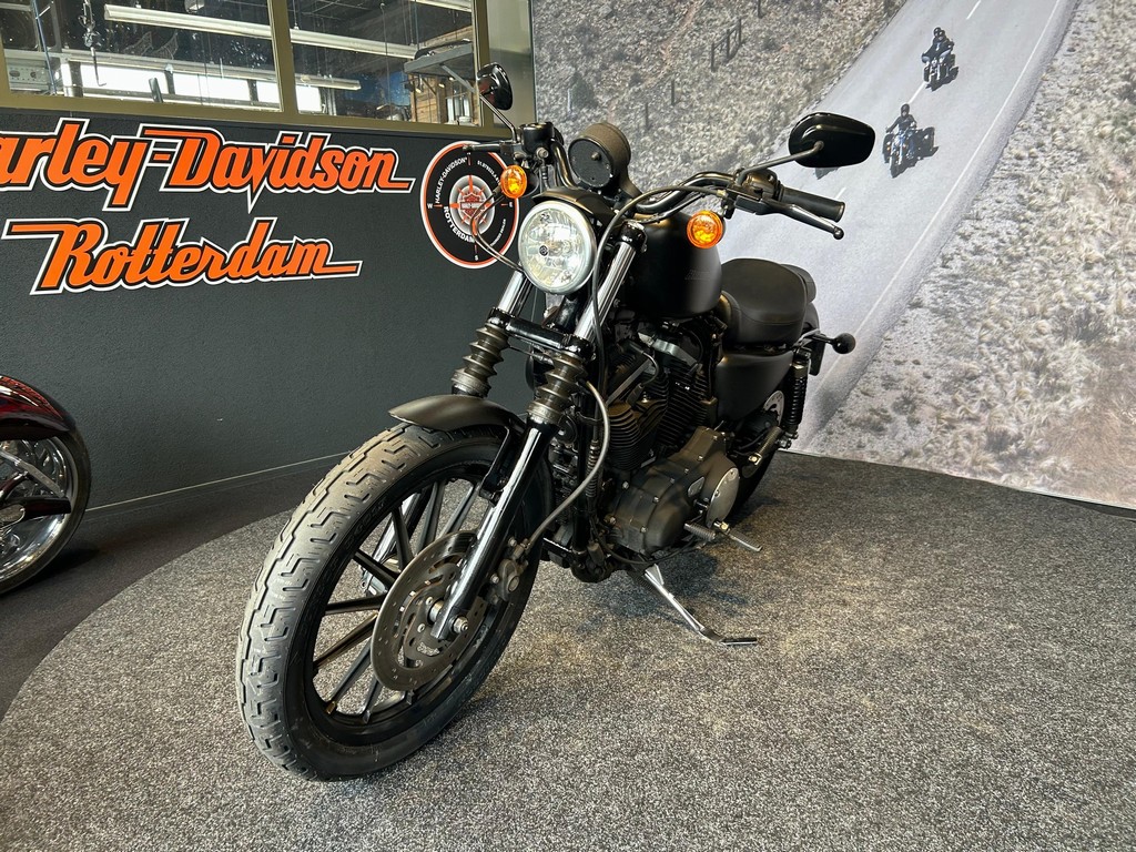 HARLEY-DAVIDSON - XL883N Sportster Iron