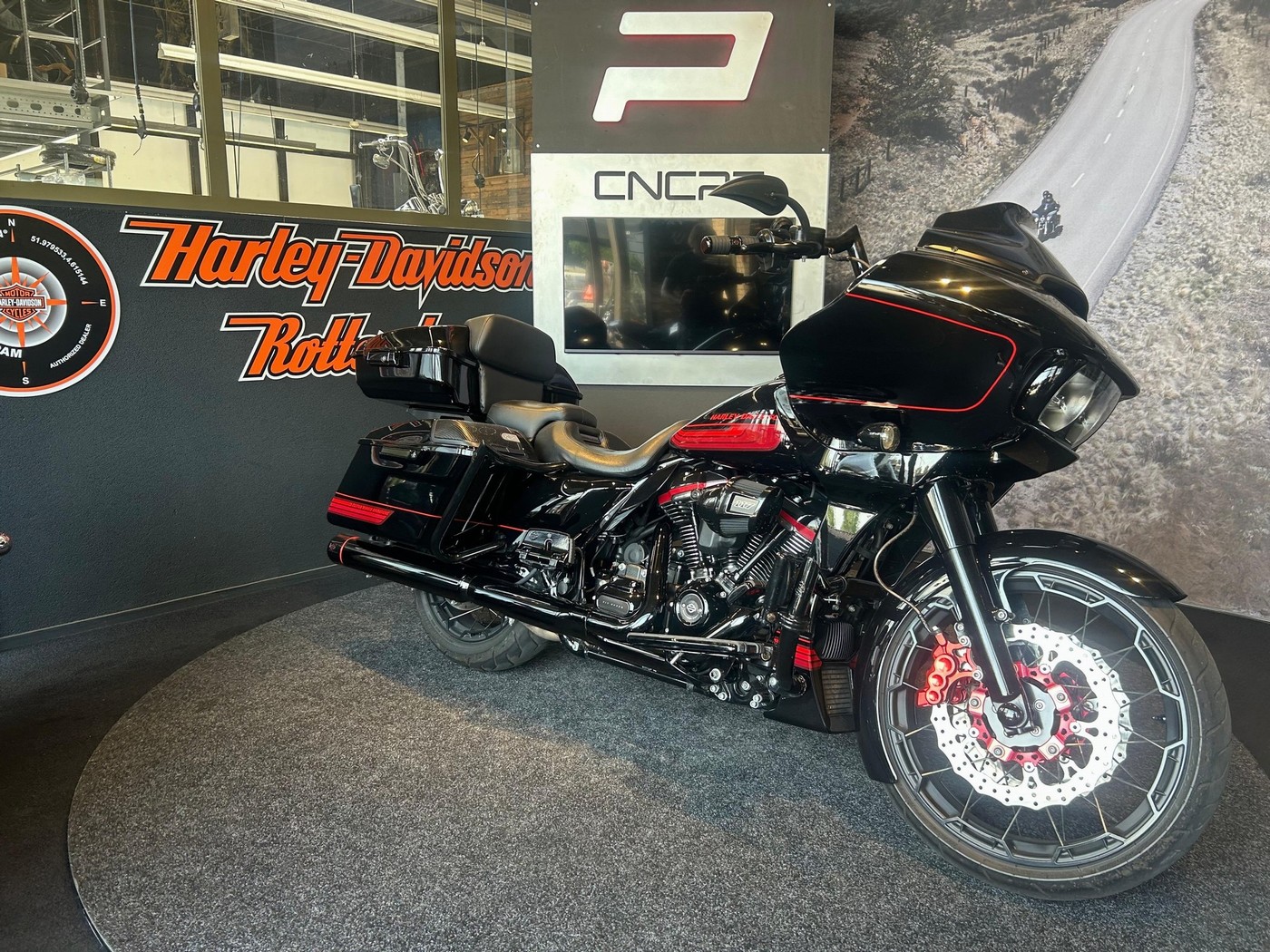 HARLEY-DAVIDSON - FLTRXSE CVO ROAD GLIDE