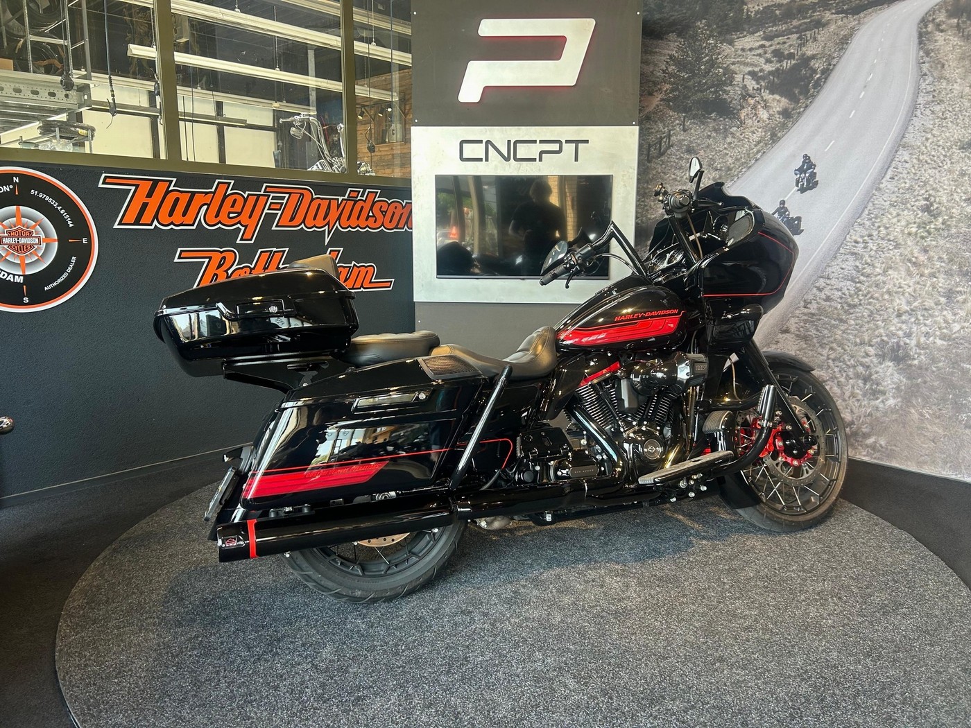 HARLEY-DAVIDSON - FLTRXSE CVO ROAD GLIDE