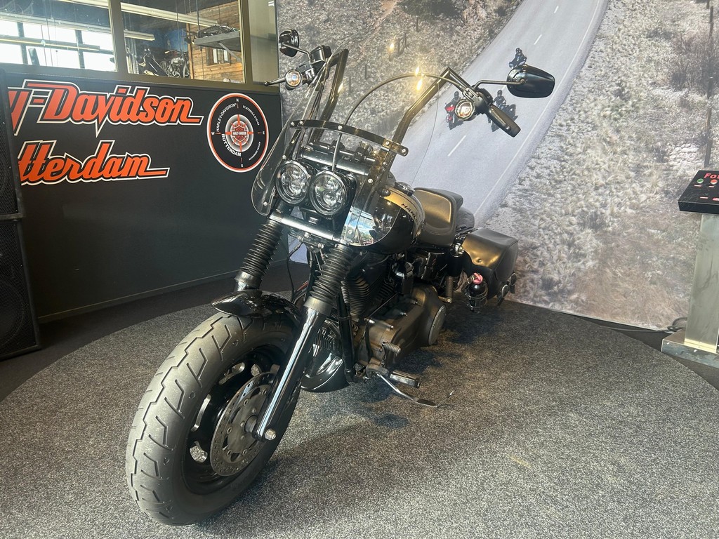HARLEY-DAVIDSON - FXDF DYNA FAT BOB