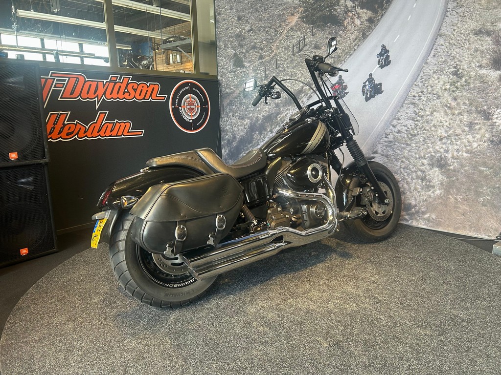 HARLEY-DAVIDSON - FXDF DYNA FAT BOB