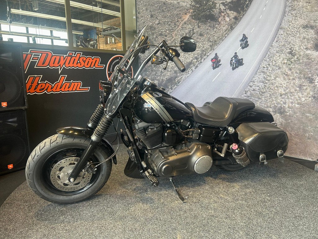 HARLEY-DAVIDSON - FXDF DYNA FAT BOB