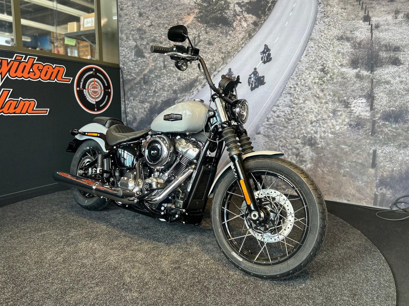 HARLEY-DAVIDSON - FXBB STREET BOB Laced Wheels -