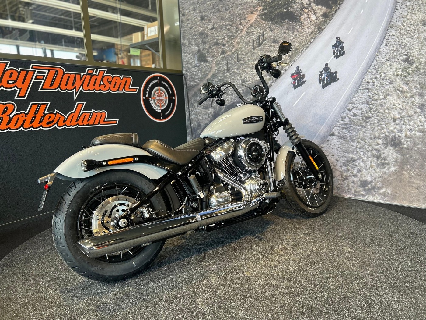 HARLEY-DAVIDSON - FXBB STREET BOB Laced Wheels -