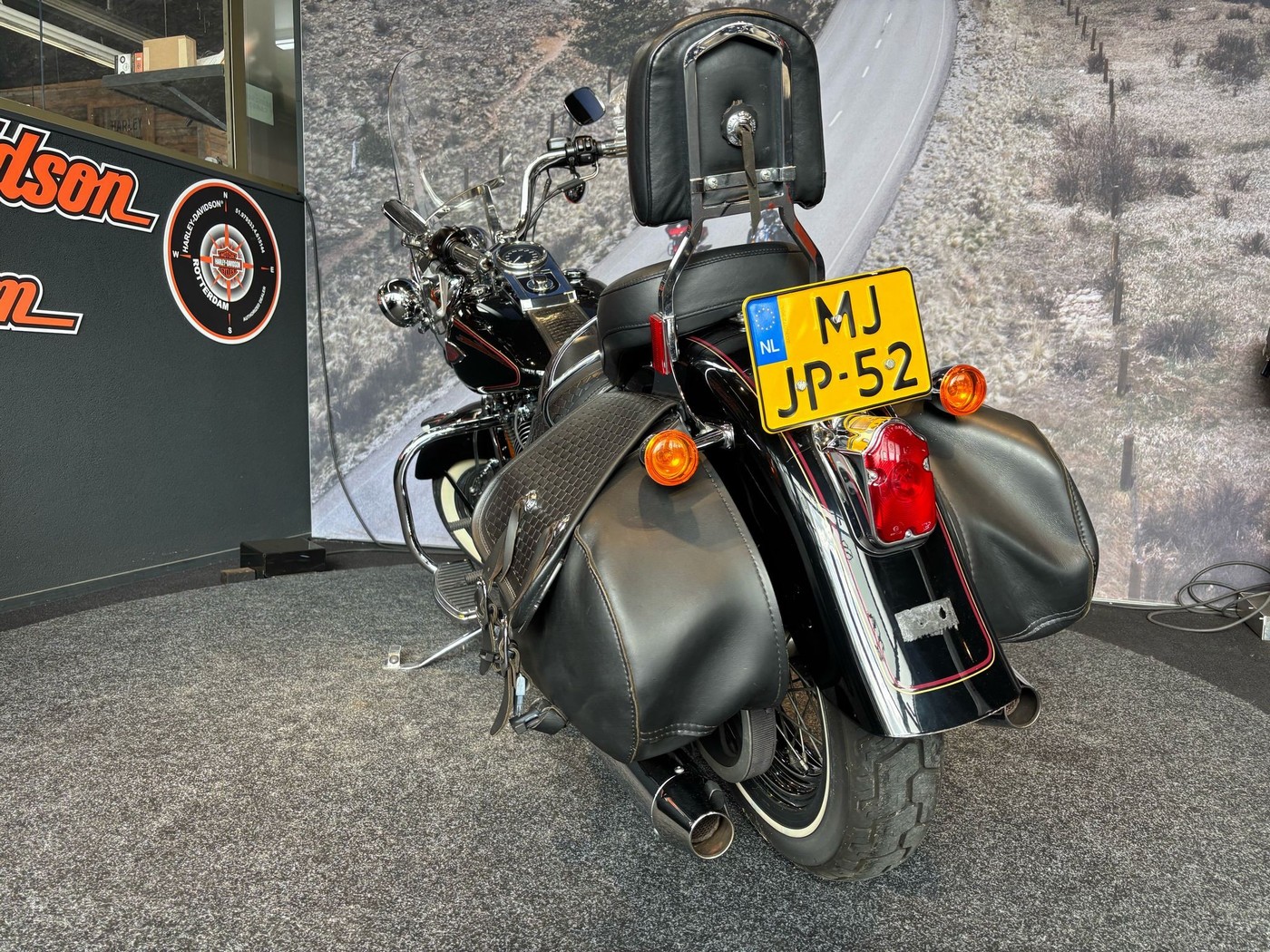 HARLEY-DAVIDSON - FLSTS Softail Springer