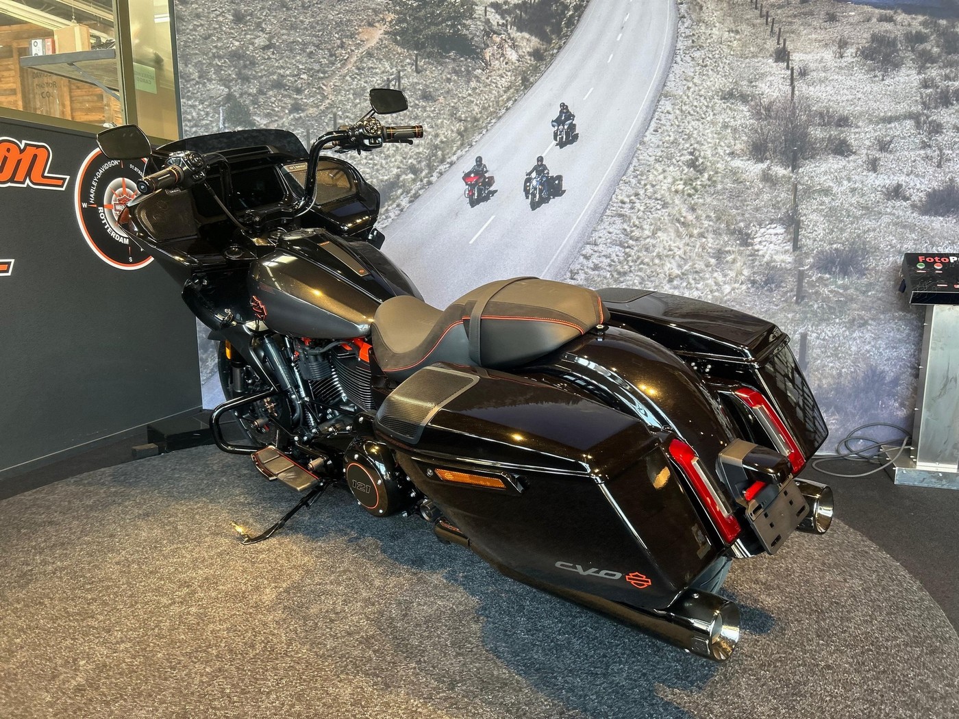 HARLEY-DAVIDSON - FLTRXSE CVO ROAD GLIDE