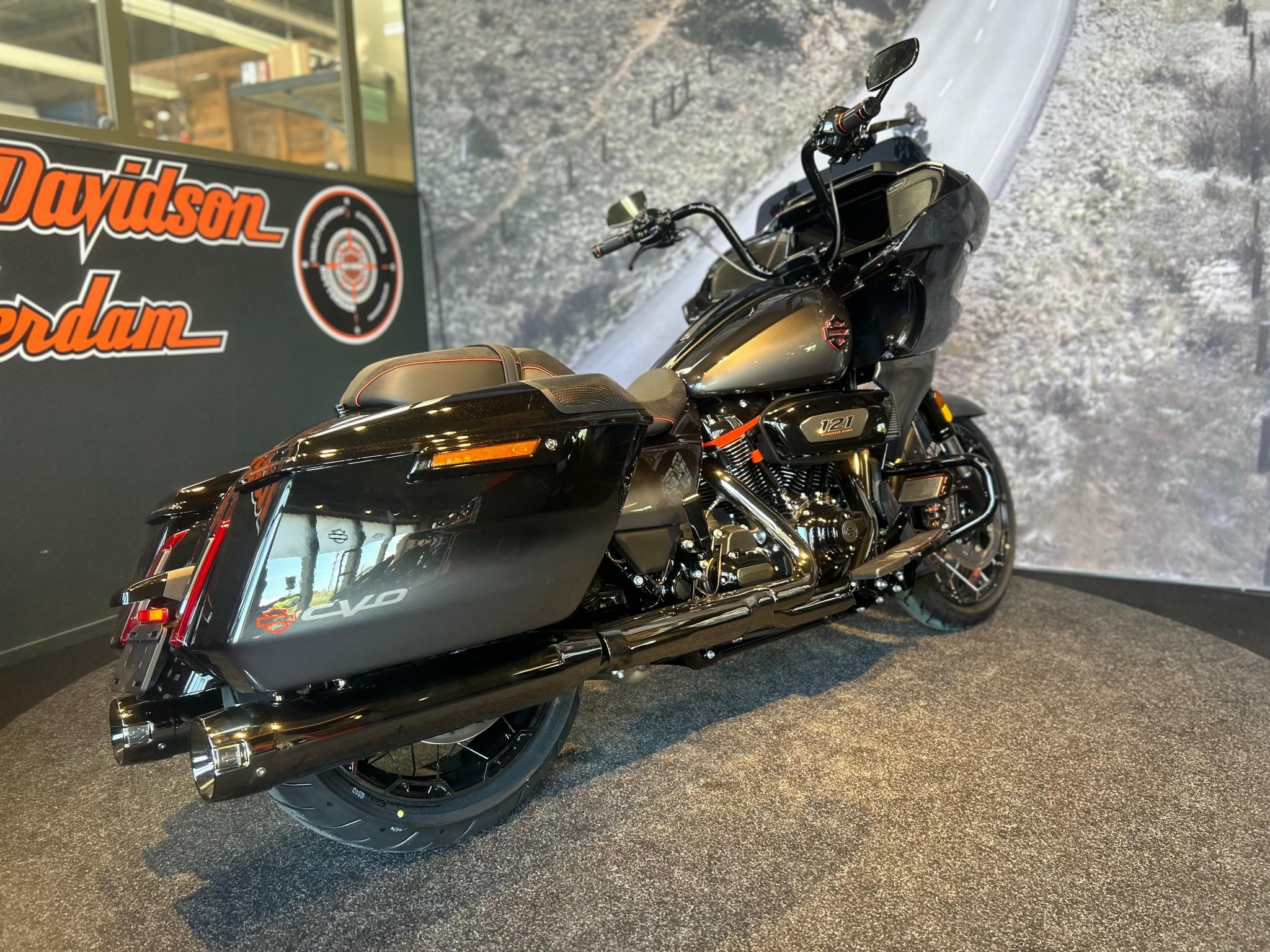 HARLEY-DAVIDSON - FLTRXSE CVO ROAD GLIDE