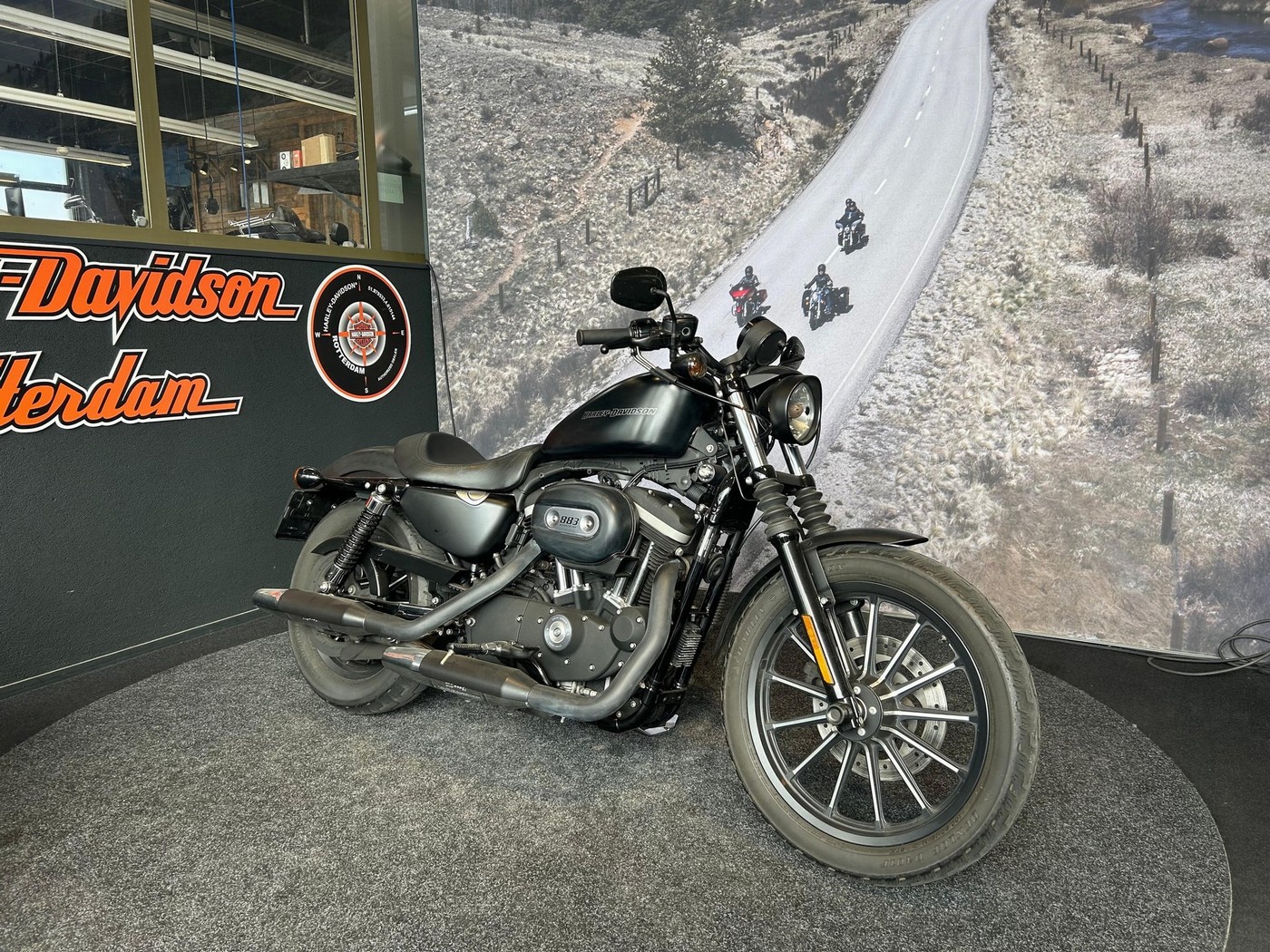 HARLEY-DAVIDSON - XL SPORTSTER 883