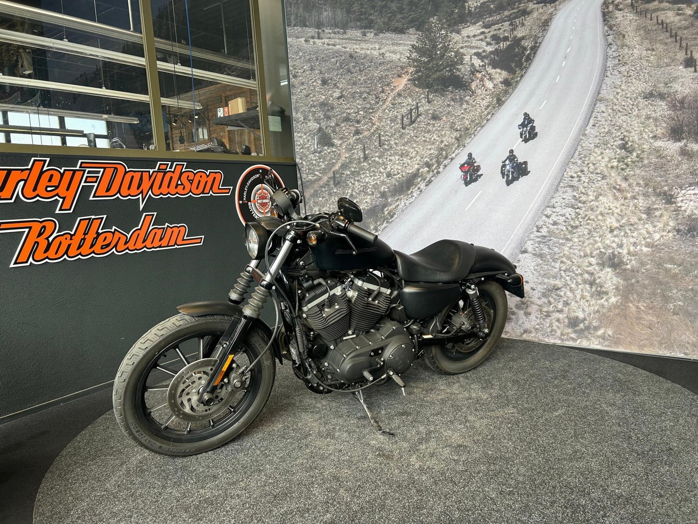 HARLEY-DAVIDSON - XL SPORTSTER 883