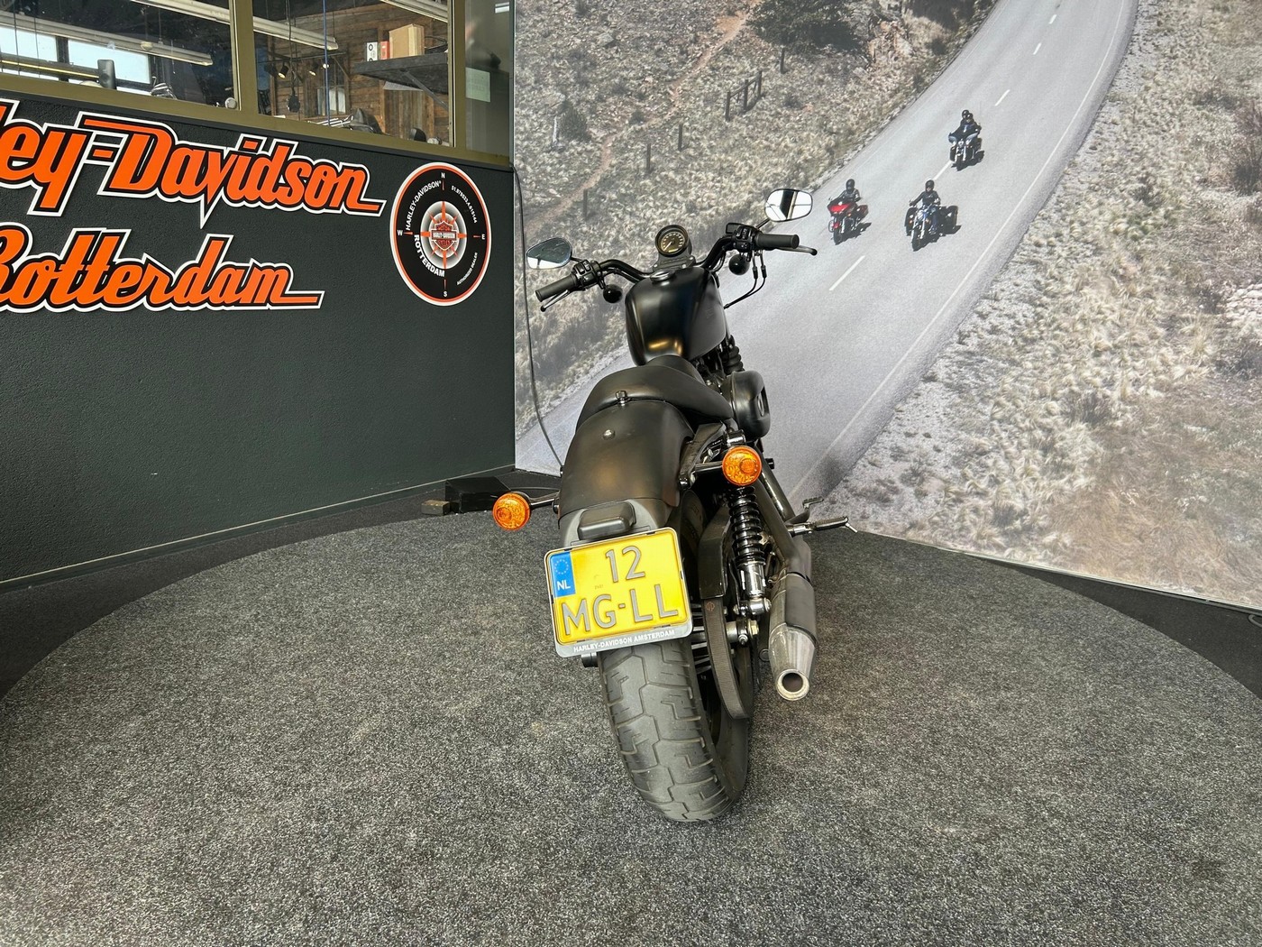 HARLEY-DAVIDSON - XL SPORTSTER 883