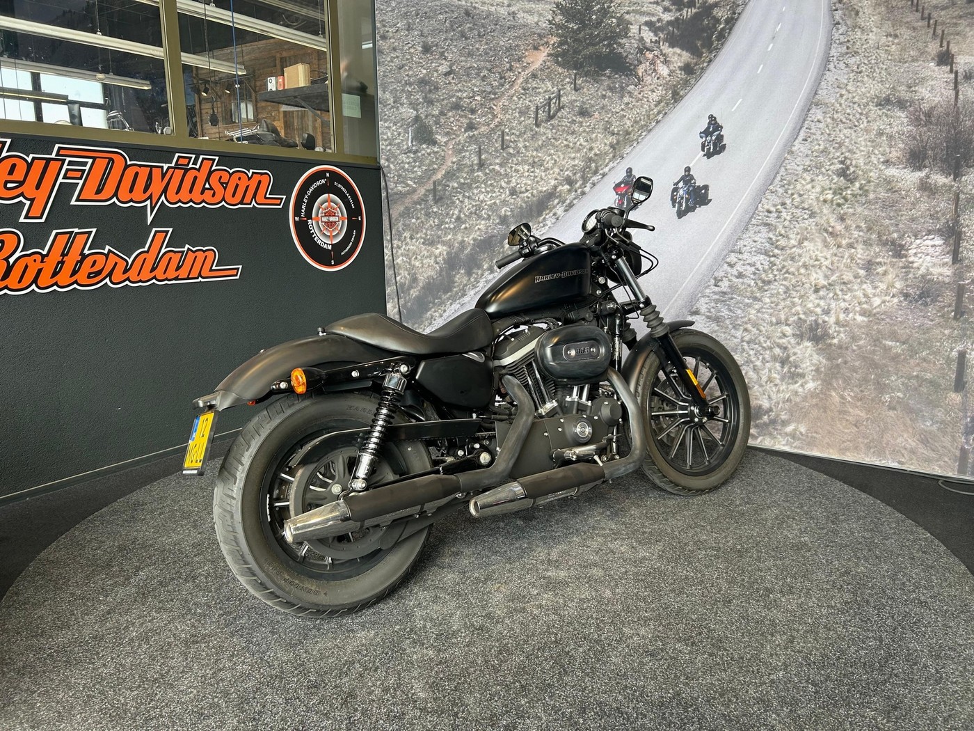 HARLEY-DAVIDSON - XL SPORTSTER 883