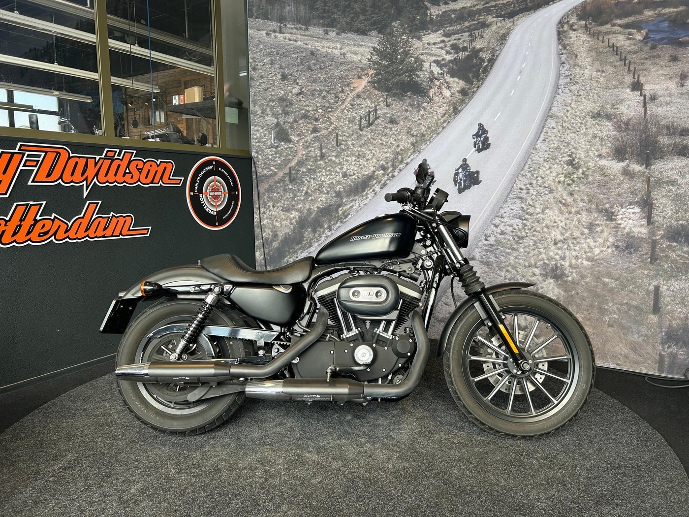 HARLEY-DAVIDSON - XL SPORTSTER 883