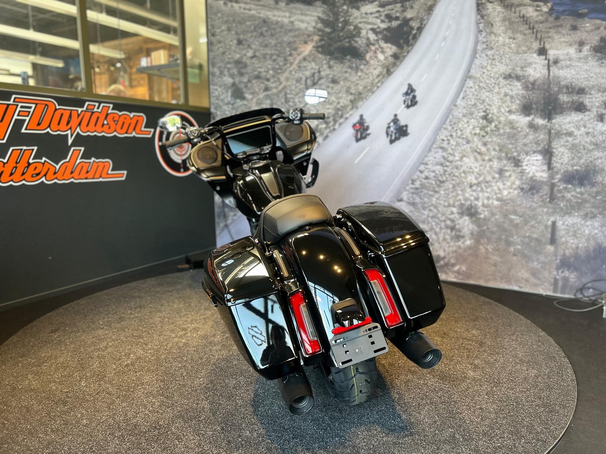 HARLEY-DAVIDSON - FLTRX ROAD GLIDE Black Trim -