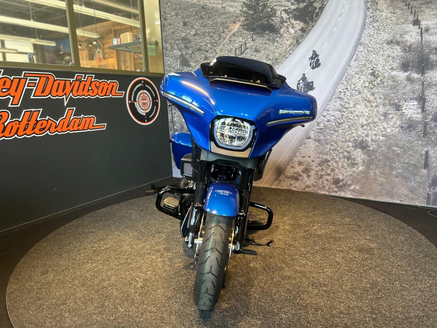 HARLEY-DAVIDSON - FLHX STREET GLIDE Solid Colour