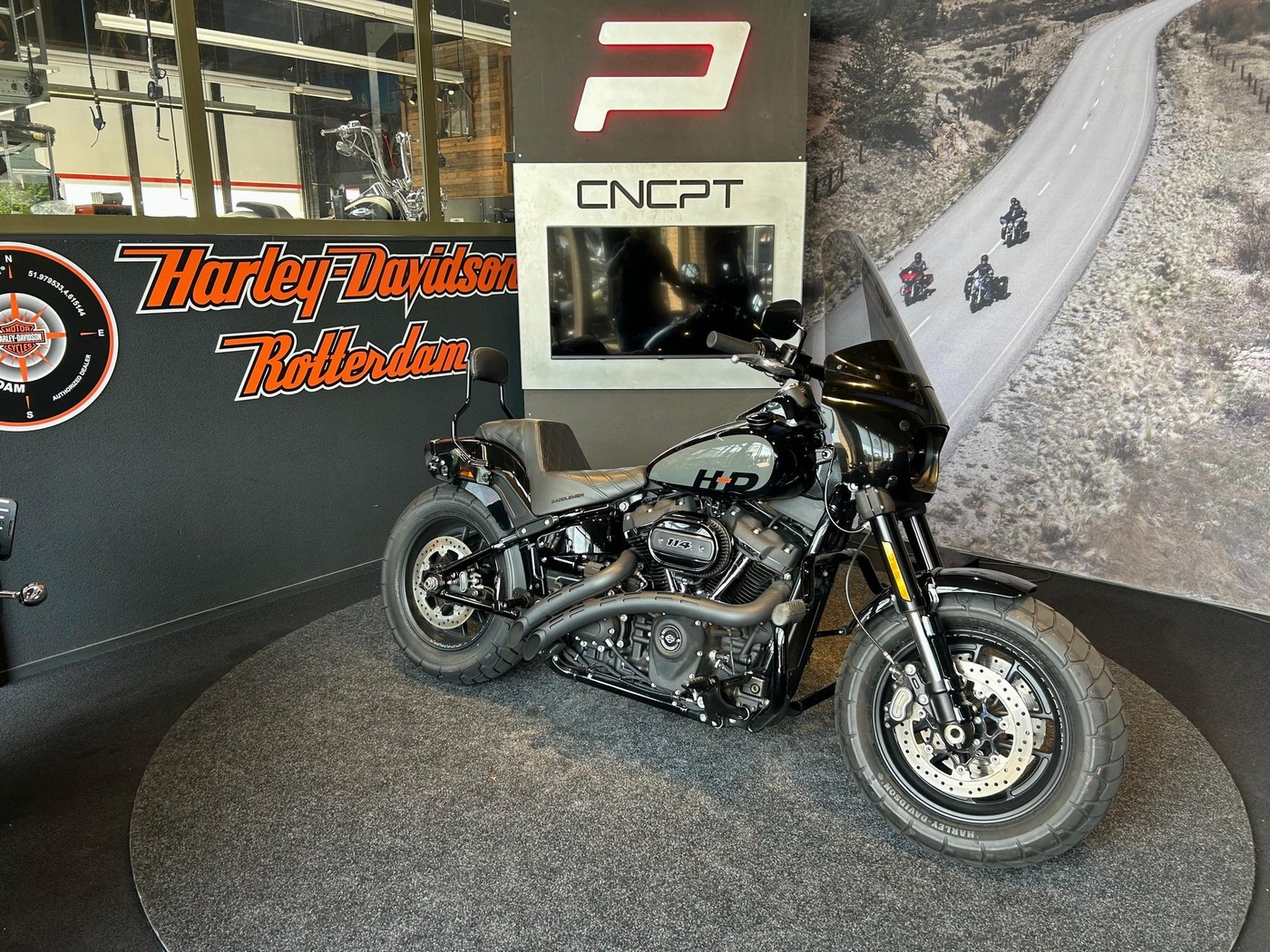 HARLEY-DAVIDSON - FXFB Fat Bob Solid Colour