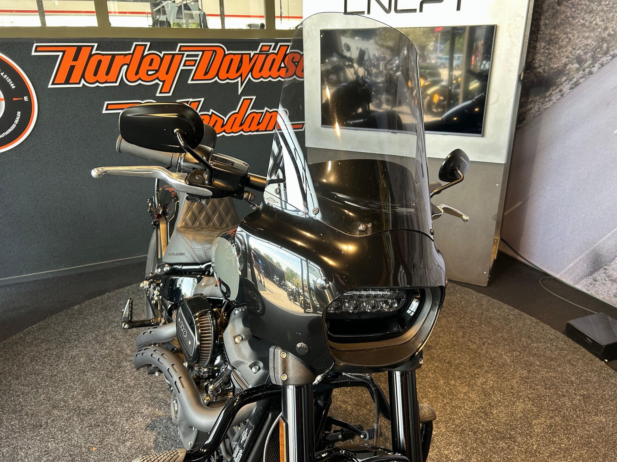 HARLEY-DAVIDSON - FXFB Fat Bob Solid Colour