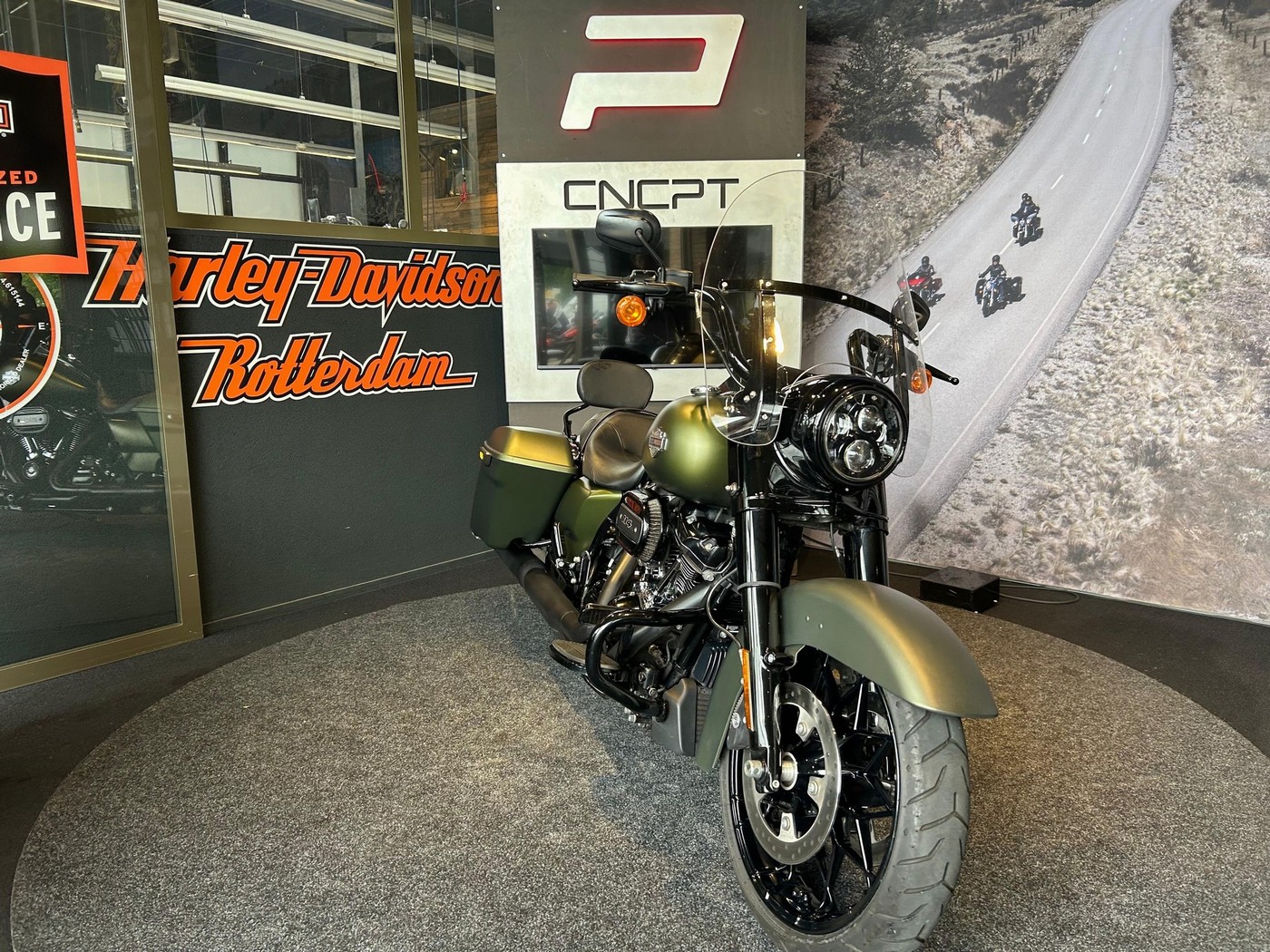 HARLEY-DAVIDSON - FLHRXS ROAD KING SPECIAL