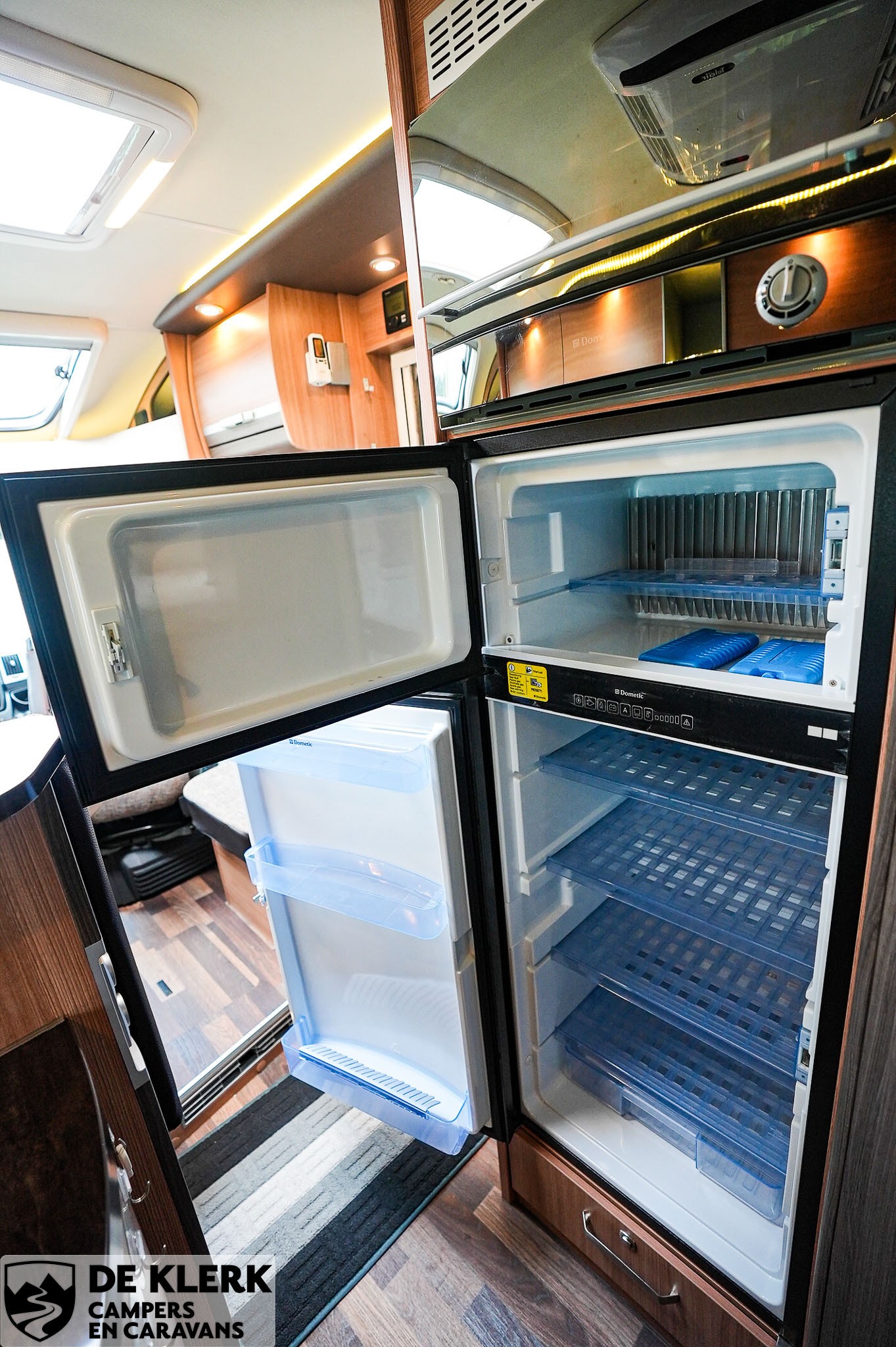 KNAUS SKY TI 700 MEG SILVER SELECTIO