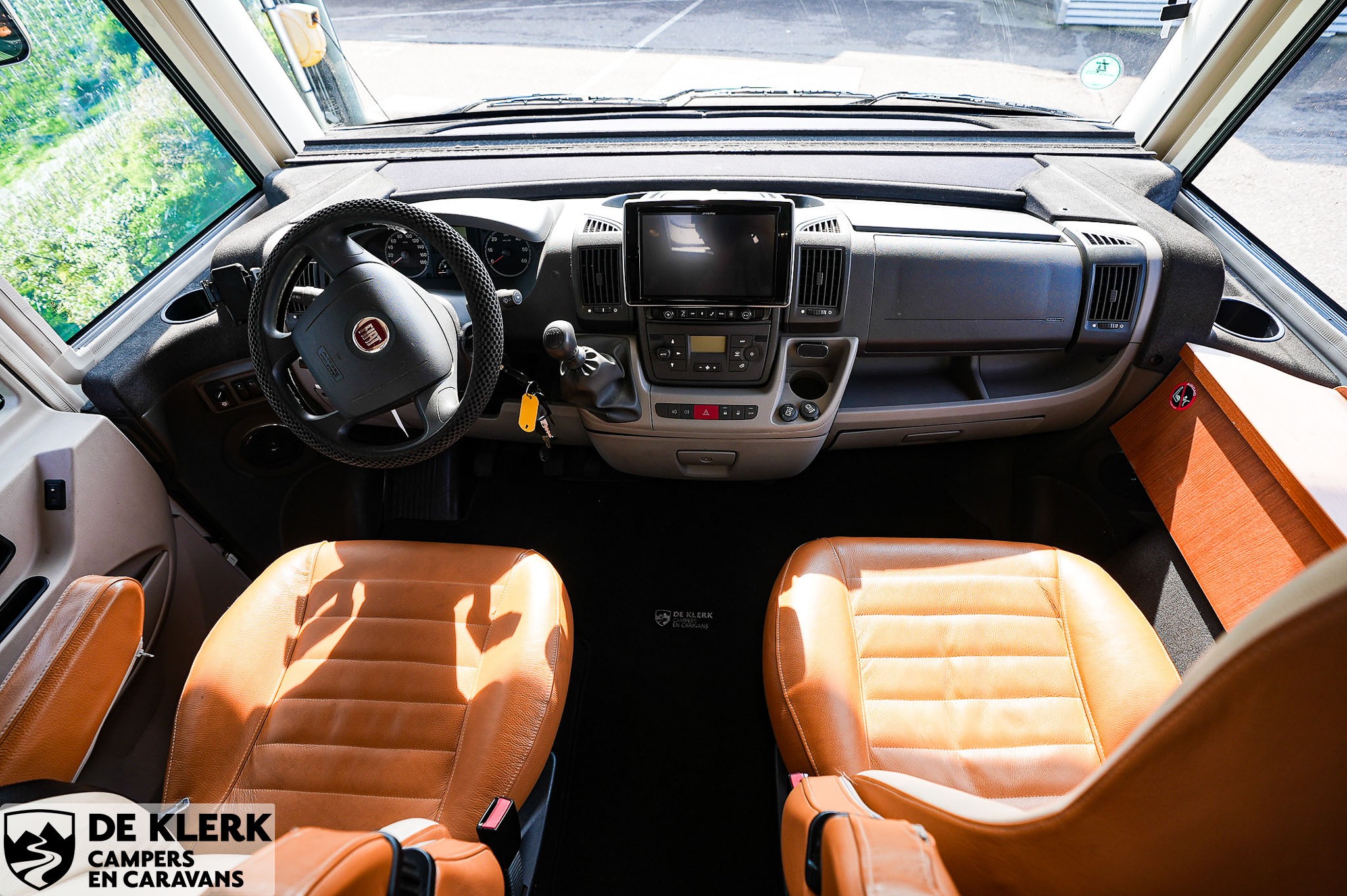 HYMER B678