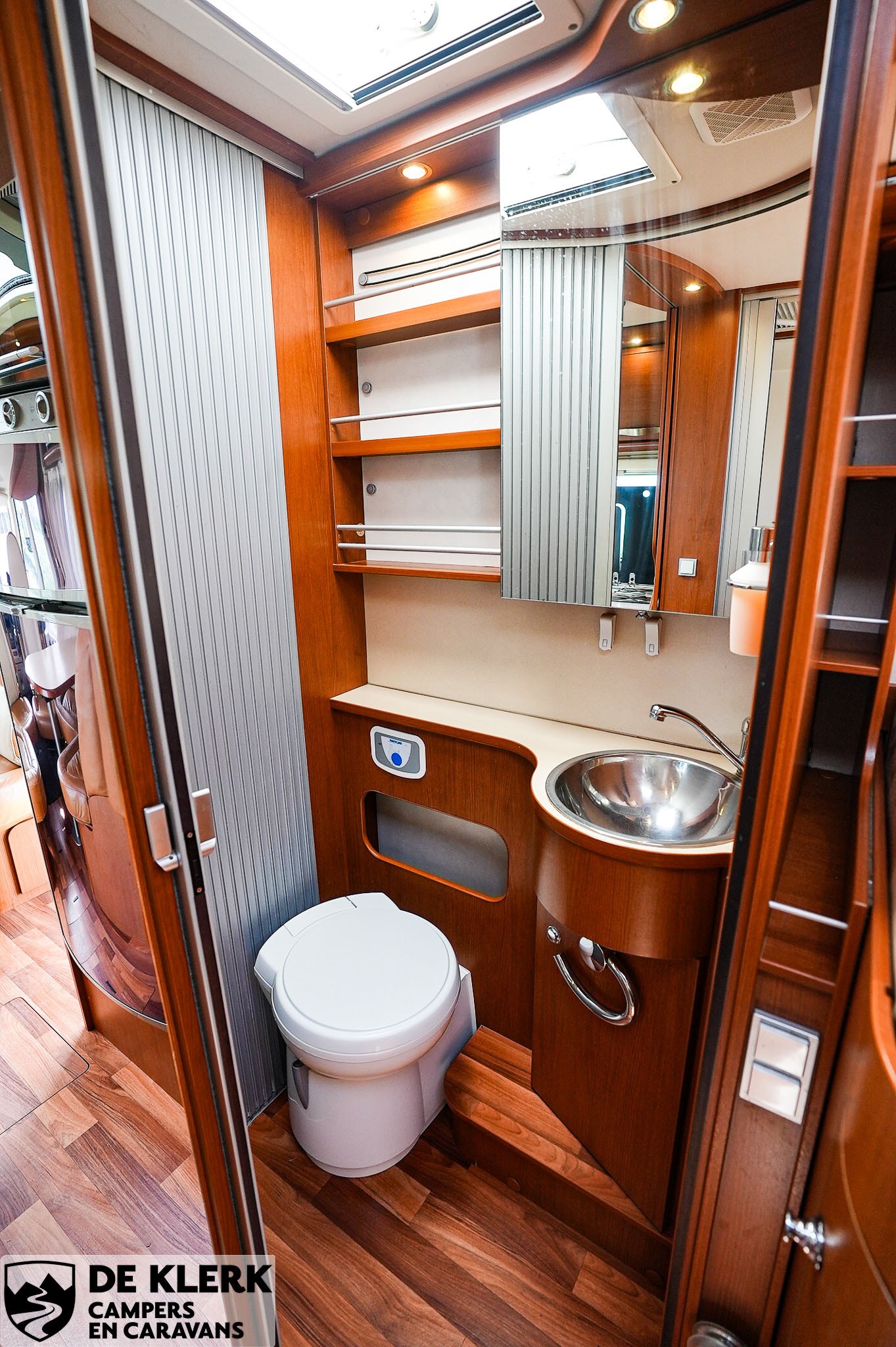 HYMER B678