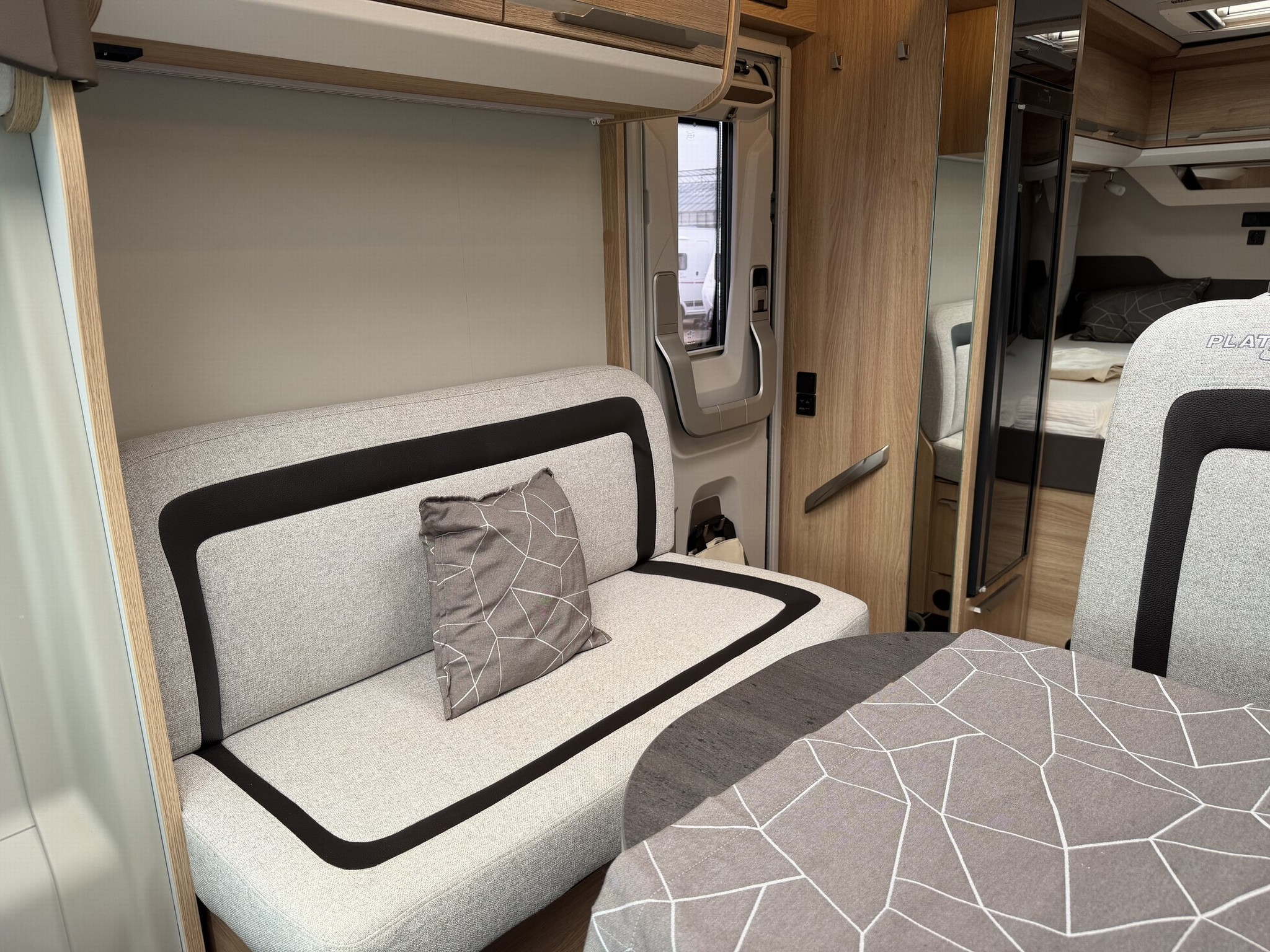 KNAUS SKY TI 650 MF Platinum Selecti