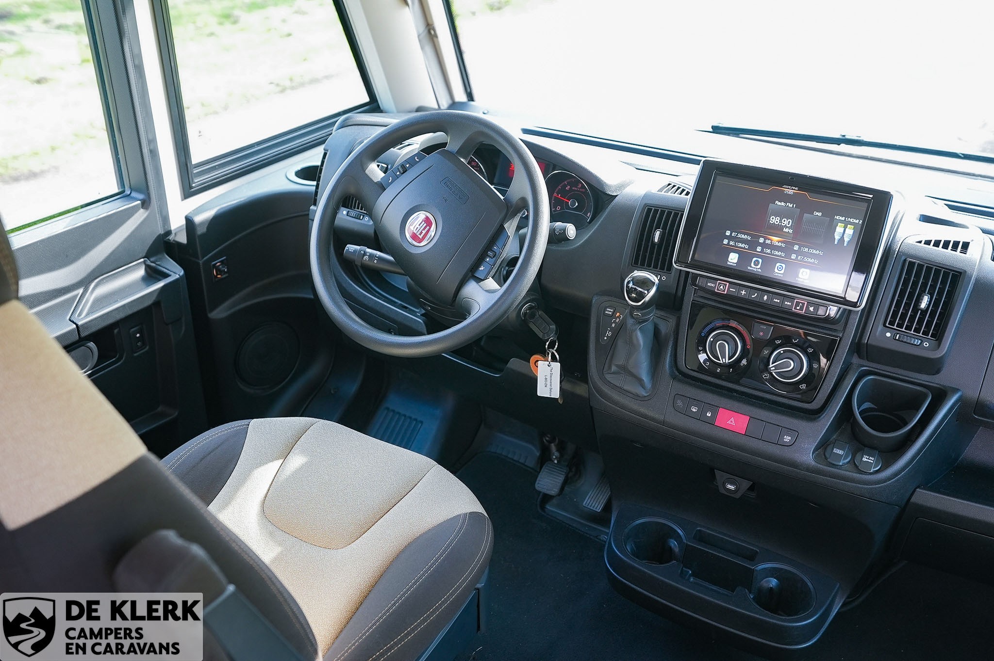 WEINSBERG CaraCore 650 MEG Showroomuitve