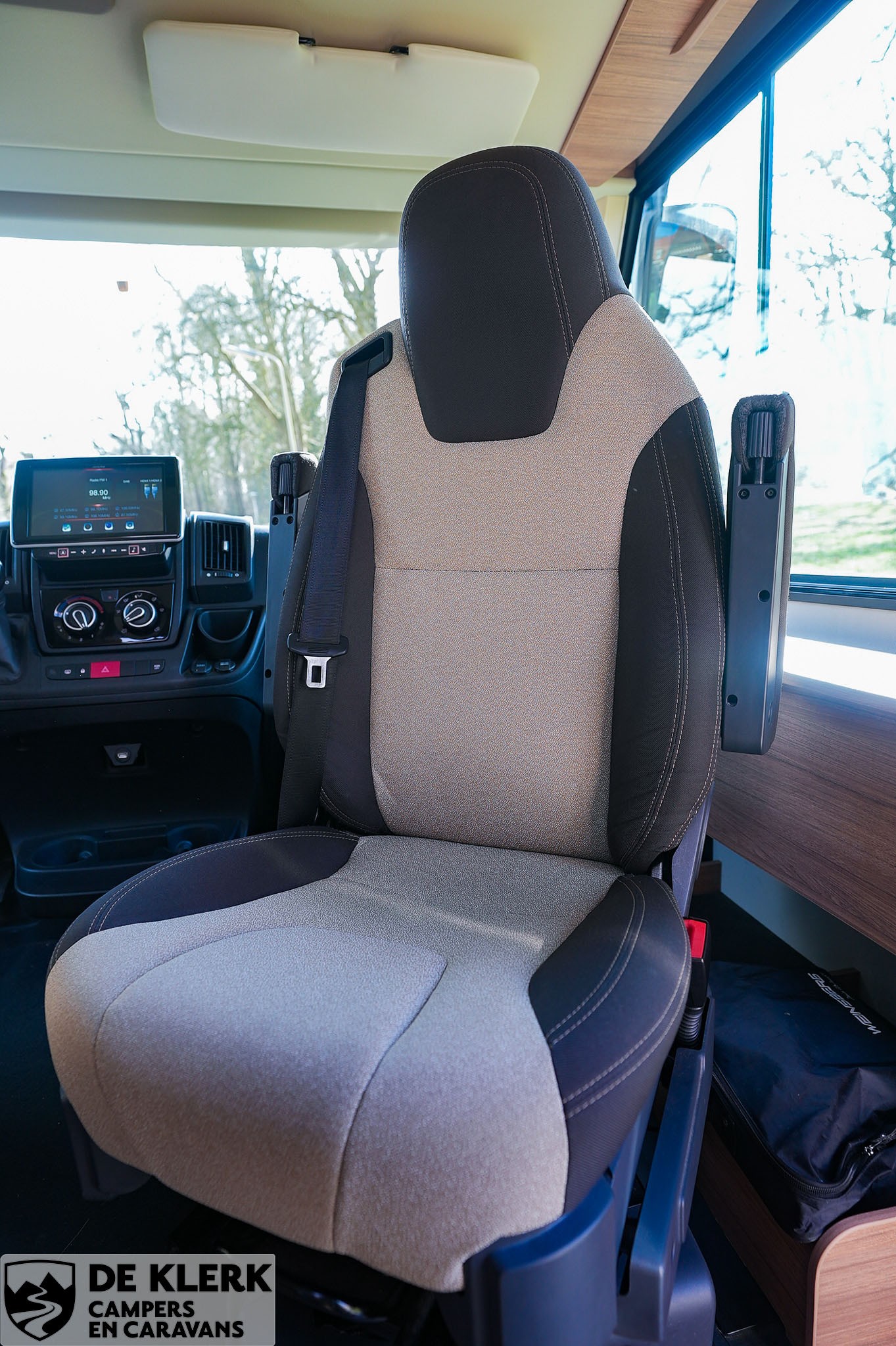 WEINSBERG CaraCore 650 MEG Showroomuitve